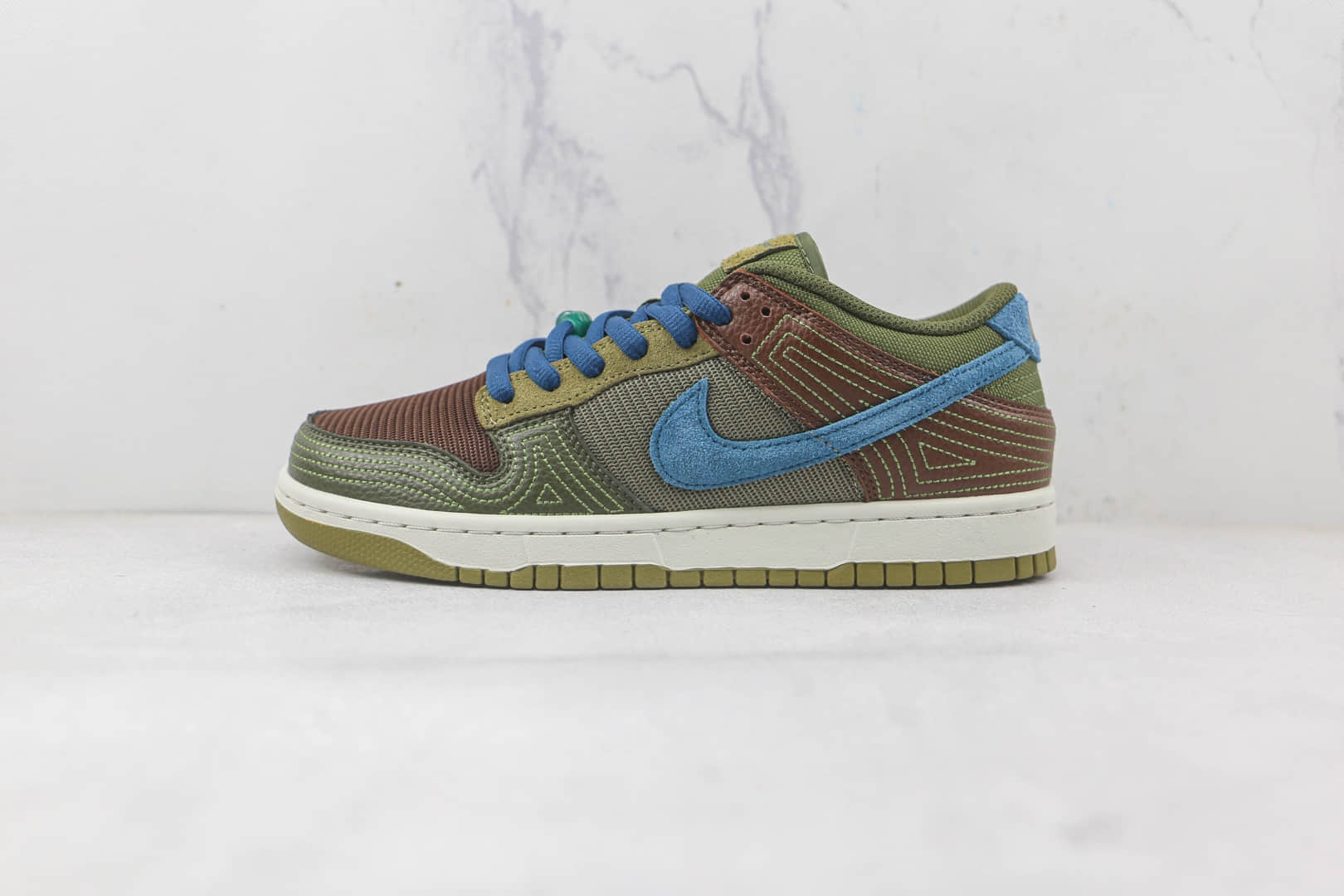 耐克Nike SB Zoom Dunk Low纯原版本低帮SB DUNK刺子绣板鞋原楦头纸板打造 货号：DR0159-200