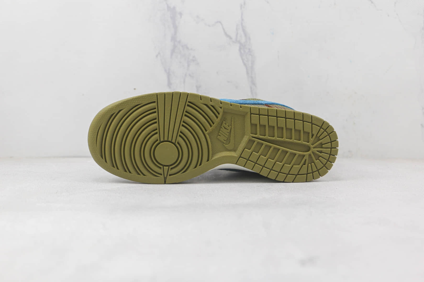 耐克Nike SB Zoom Dunk Low纯原版本低帮SB DUNK刺子绣板鞋原楦头纸板打造 货号：DR0159-200
