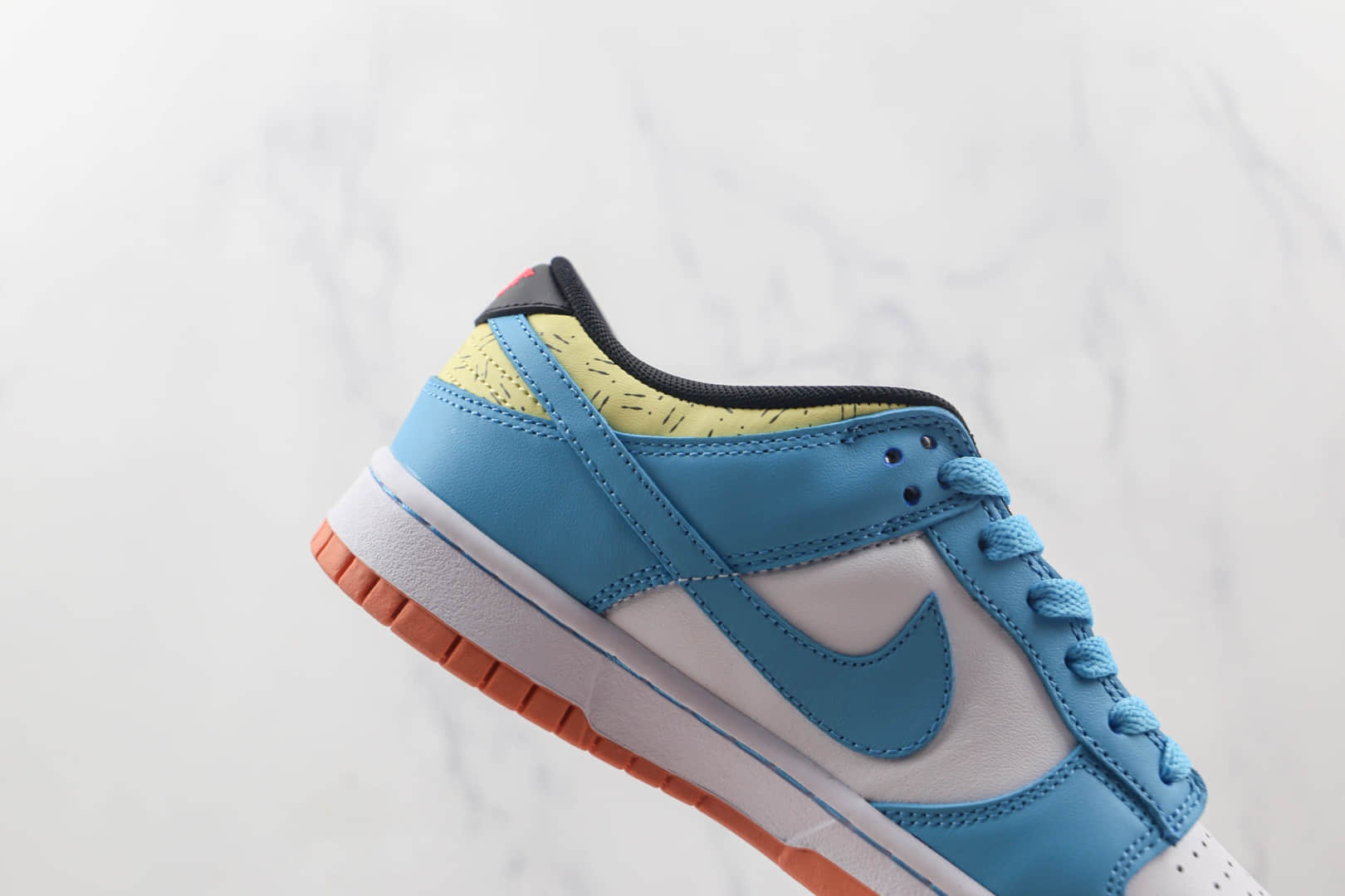 耐克Nike SB Dunk Low Pro纯原版本低帮SB DUNK白蓝欧文板鞋原档案数据开发 货号：DN4179-400