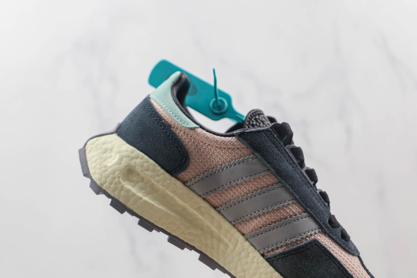 阿迪达斯ADIDAS RETROPY E5 BOOST纯原版本三叶草厚底爆米花跑鞋原楦头纸板打造 货号：GX2170