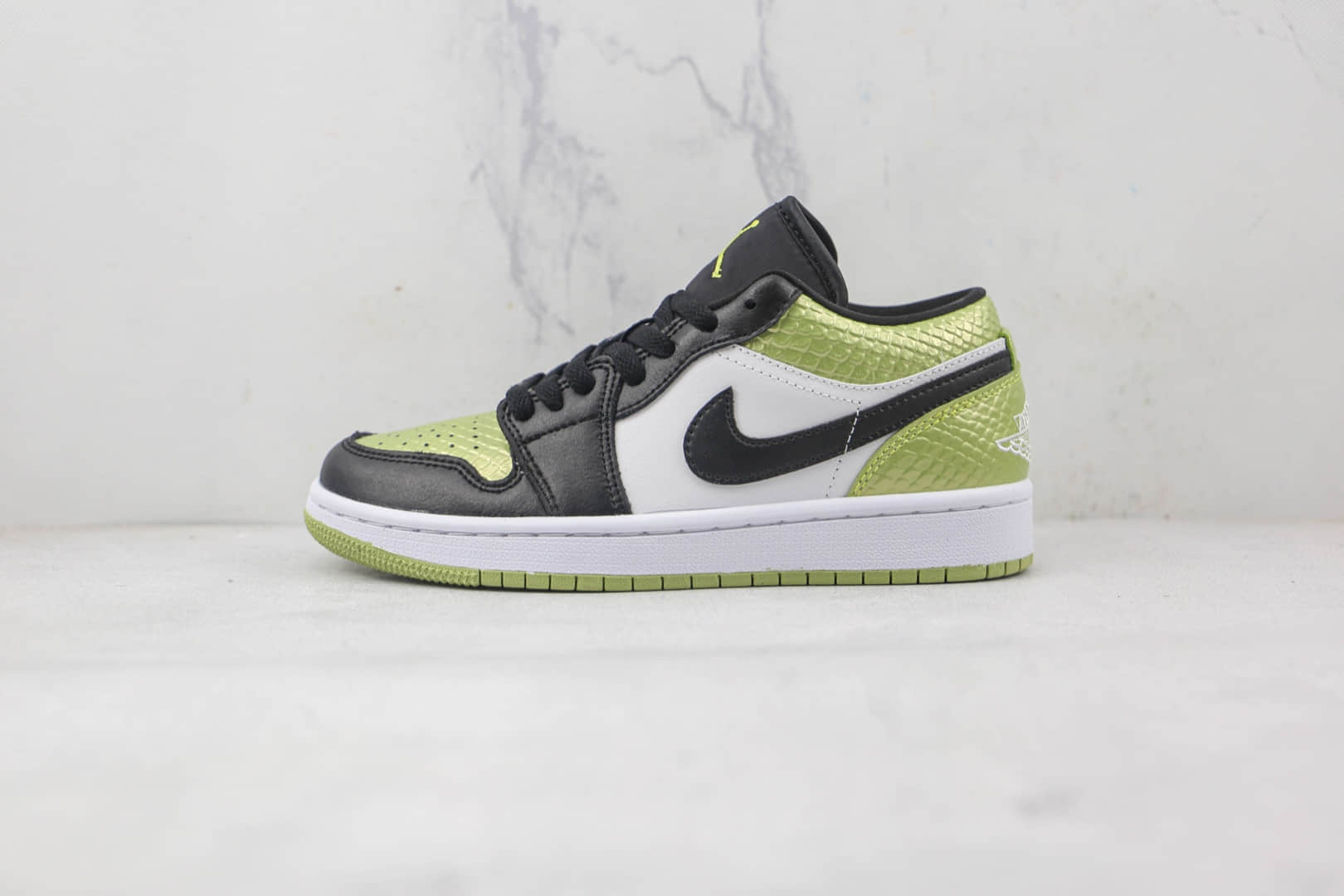 乔丹Air Jordan 1 Low Vivid Green Snakeskin纯原版本蛇纹黑绿脚趾低帮AJ1板鞋原鞋开模 货号：DX4446-301