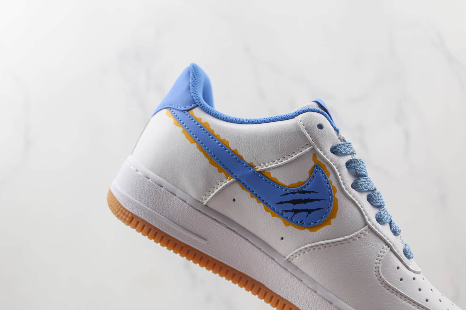 耐克Nike Air Force 1’07 Low纯原版本低帮空军一号孟菲斯灰熊队白蓝配色板鞋内置气垫 货号：NH1412-992