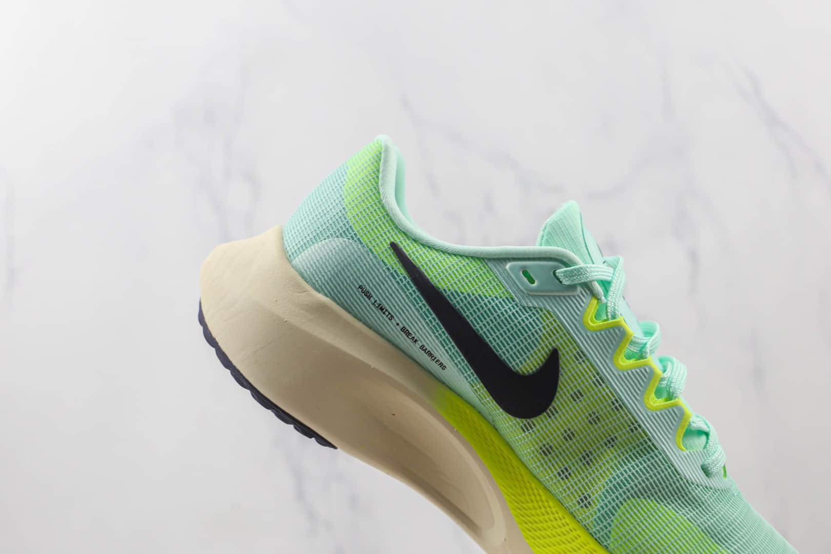耐克NikeZoom Fly 5纯原版本蒂芙尼绿碳板跑步鞋原楦头纸板打造 货号：DM8968-300