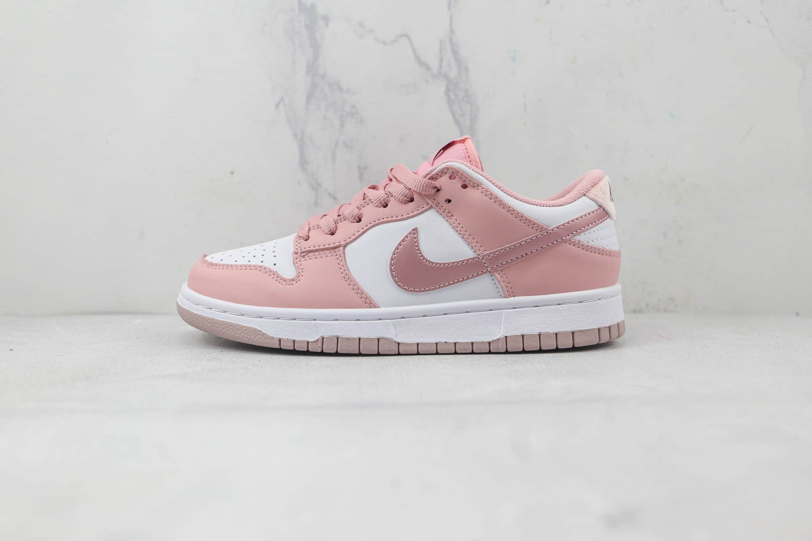 耐克Nike Dunk Low GS Pink Velvet纯原版本低帮DUNK粉丝绒情人节板鞋原档案数据开发 货号：DO6485-600