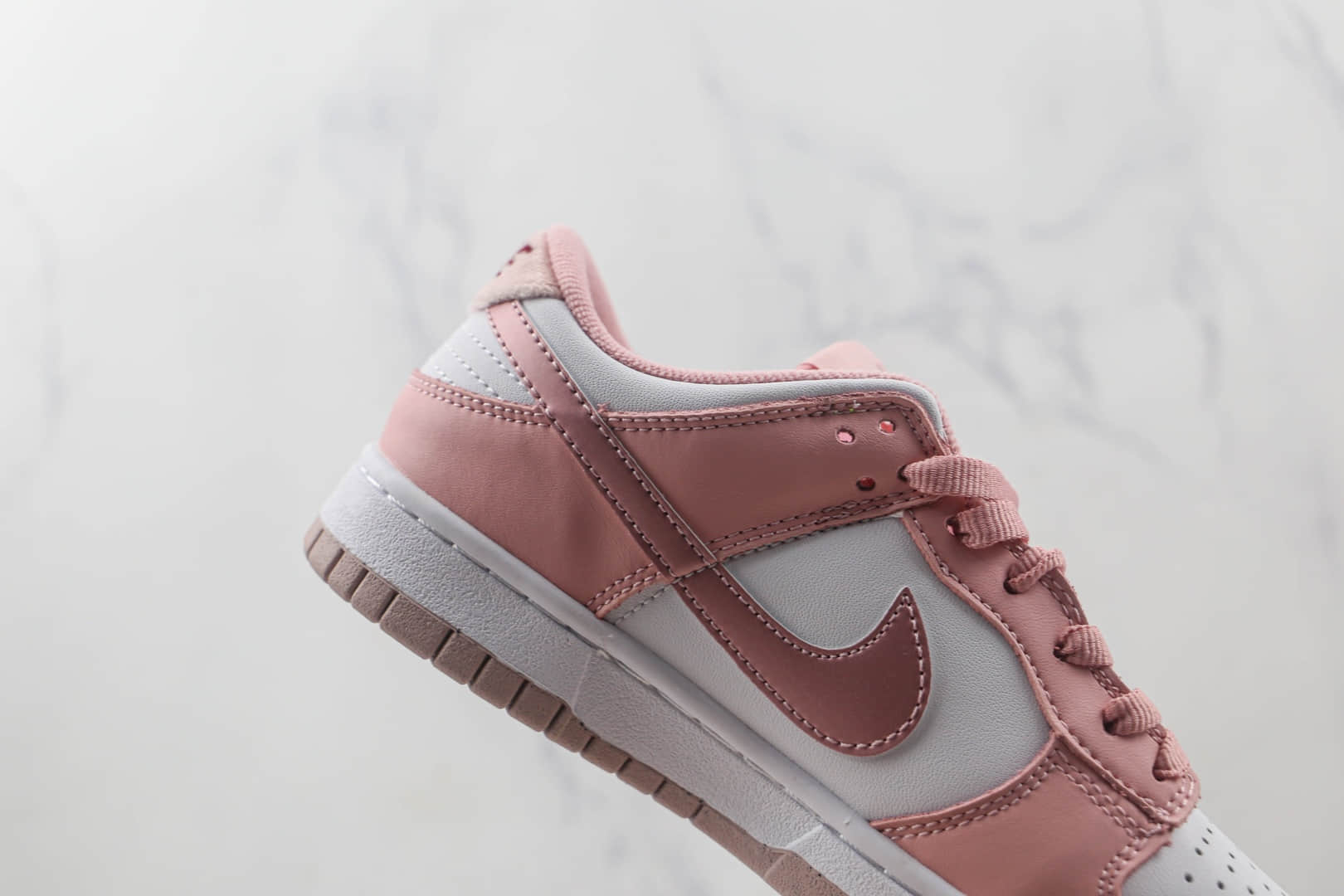 耐克Nike Dunk Low GS Pink Velvet纯原版本低帮DUNK粉丝绒情人节板鞋原档案数据开发 货号：DO6485-600