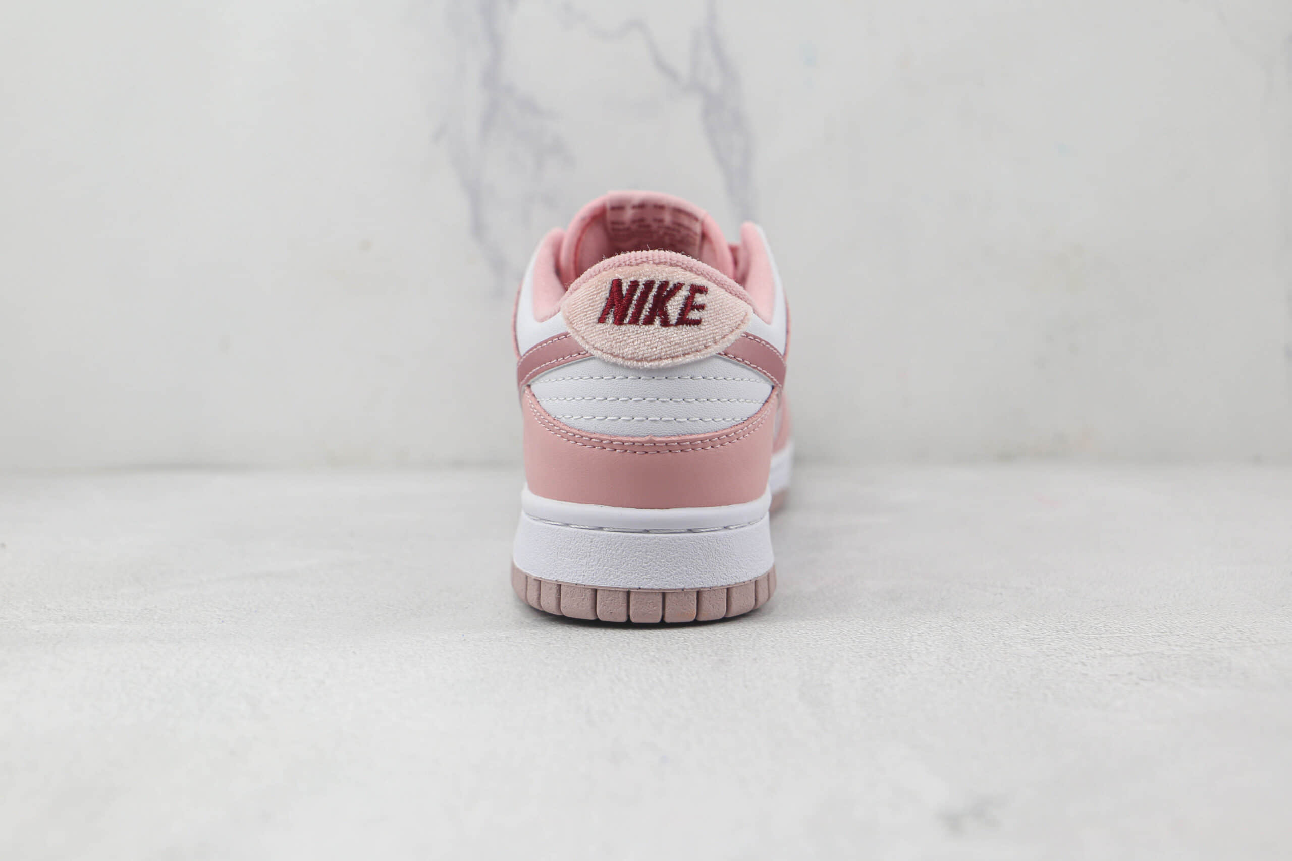 耐克Nike Dunk Low GS Pink Velvet纯原版本低帮DUNK粉丝绒情人节板鞋原档案数据开发 货号：DO6485-600