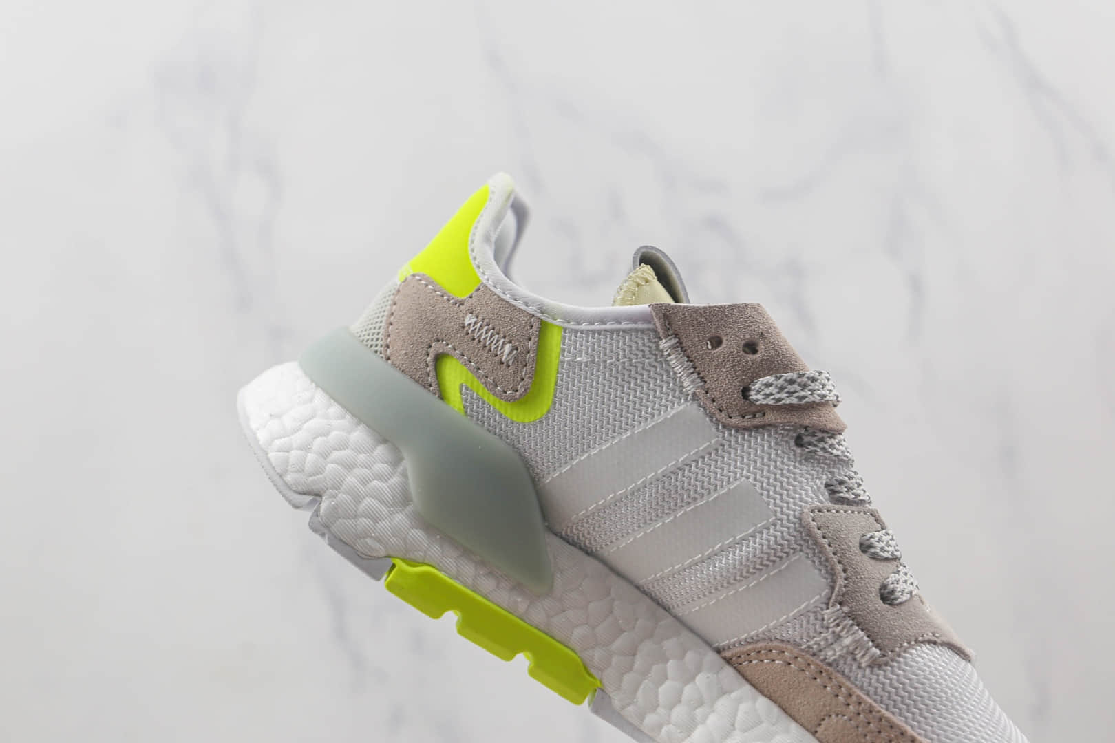 阿迪达斯Adidas Nite Jogger 2021 Boost纯原版本夜行者一代爆米花跑鞋原楦头纸板打造 货号：CG6098