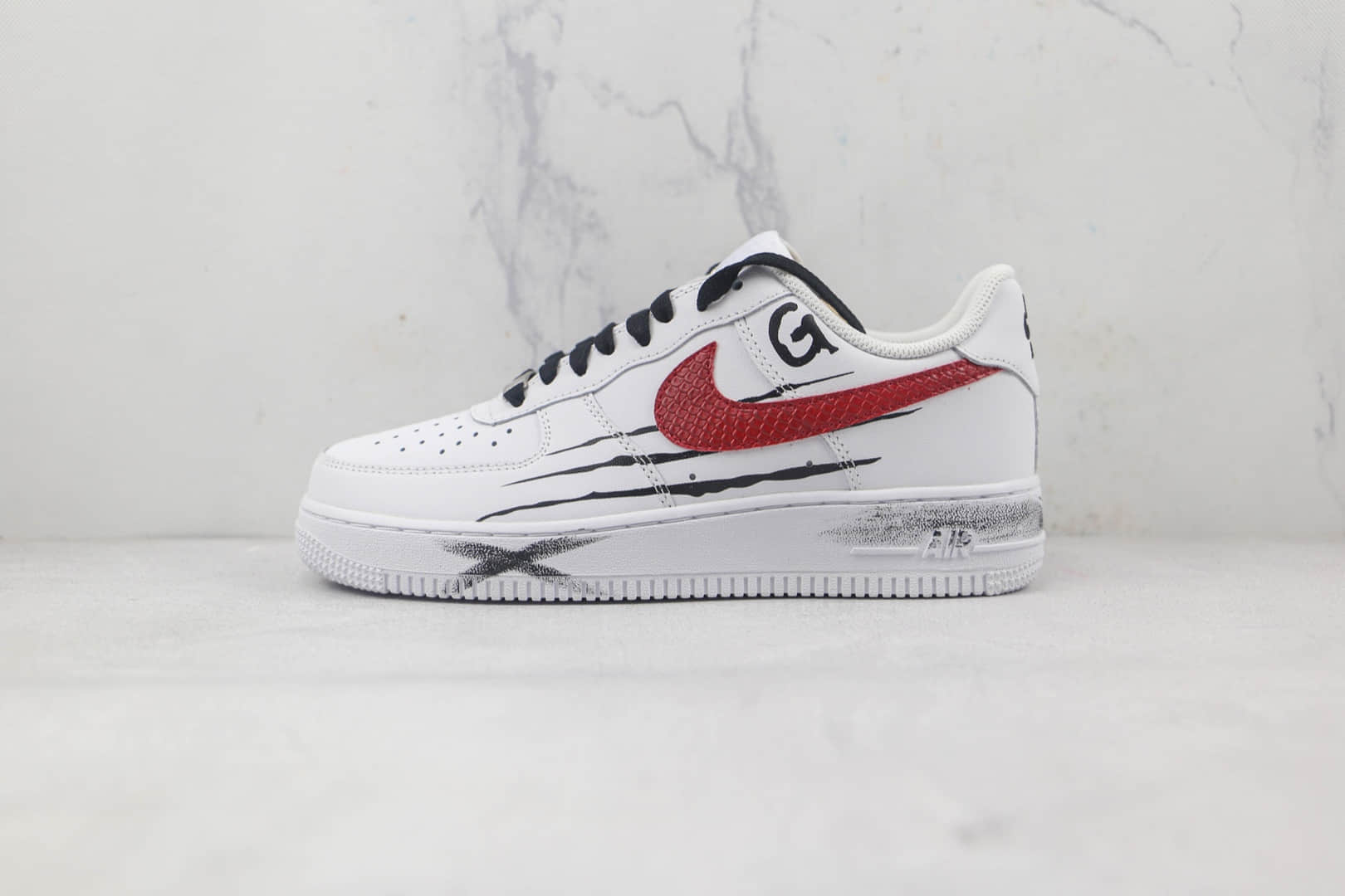 耐克Nike Air Force 1 07 Low纯原版本低帮空军一号狼爪涂鸦配色板鞋内置气垫 货号：CW2288-111