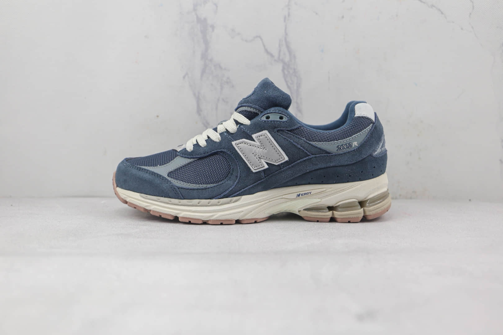 新百伦New Balance 2002纯原版本海军蓝色NB2002复古老爹鞋原鞋开模一比一打造 货号：M2002RHC