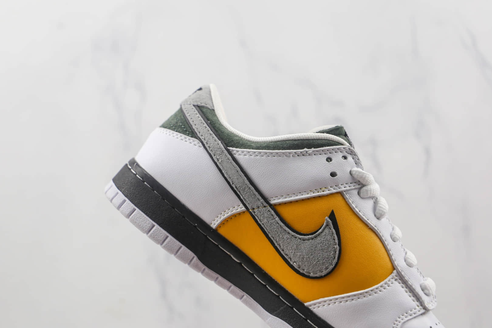 耐克Nike SB Dunk Low Pro纯原版本低帮SB DUNK 白灰黄科比8-24配色板鞋内置气垫原盒原标货号:LF2428-001-莆田高仿鞋Fake网 耐克Nike SB Dunk Low Pro纯原版本低帮SB DUNK 白灰黄科比8-24配色板鞋内置气垫原盒原标货号:LF2428-001-莆田高仿鞋Fake网