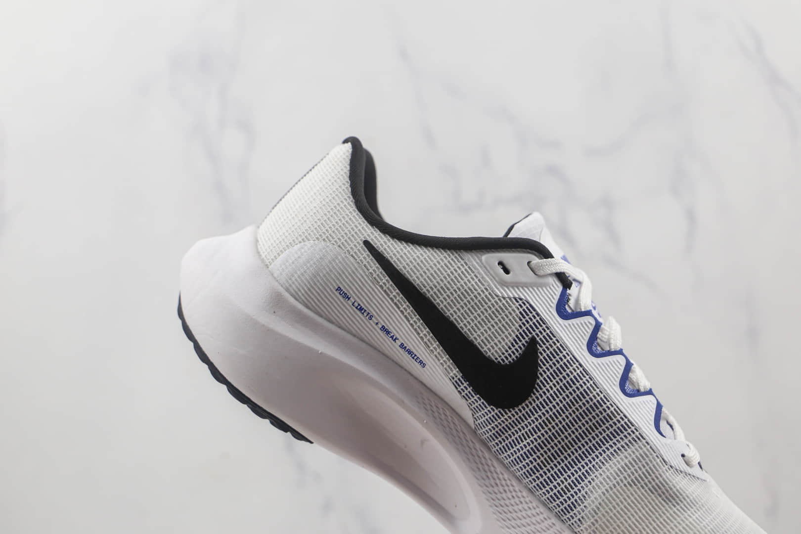 耐克Nike Zoom Fly 5纯原版本白黑蓝色Fly5碳板跑步鞋原楦头纸板打造 货号：DM8968-100