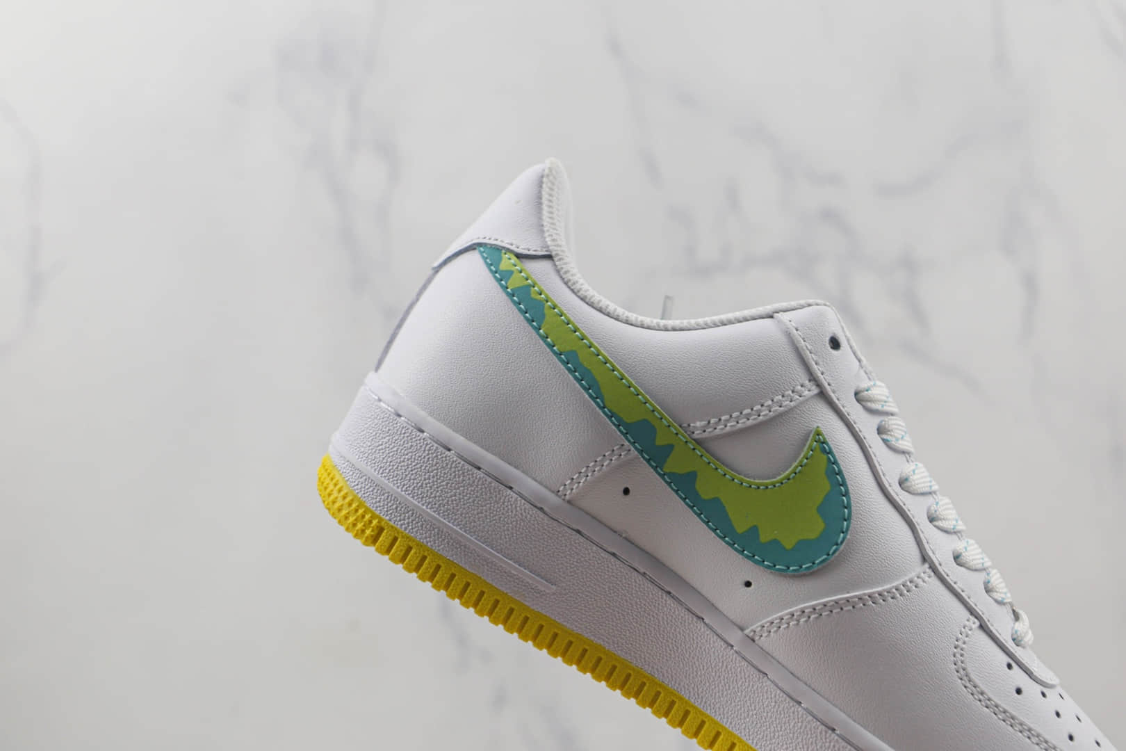 耐克Nike Air Force1 low纯原版本低帮空军一号掘金配色板鞋内置气垫 货号：AF1234-001