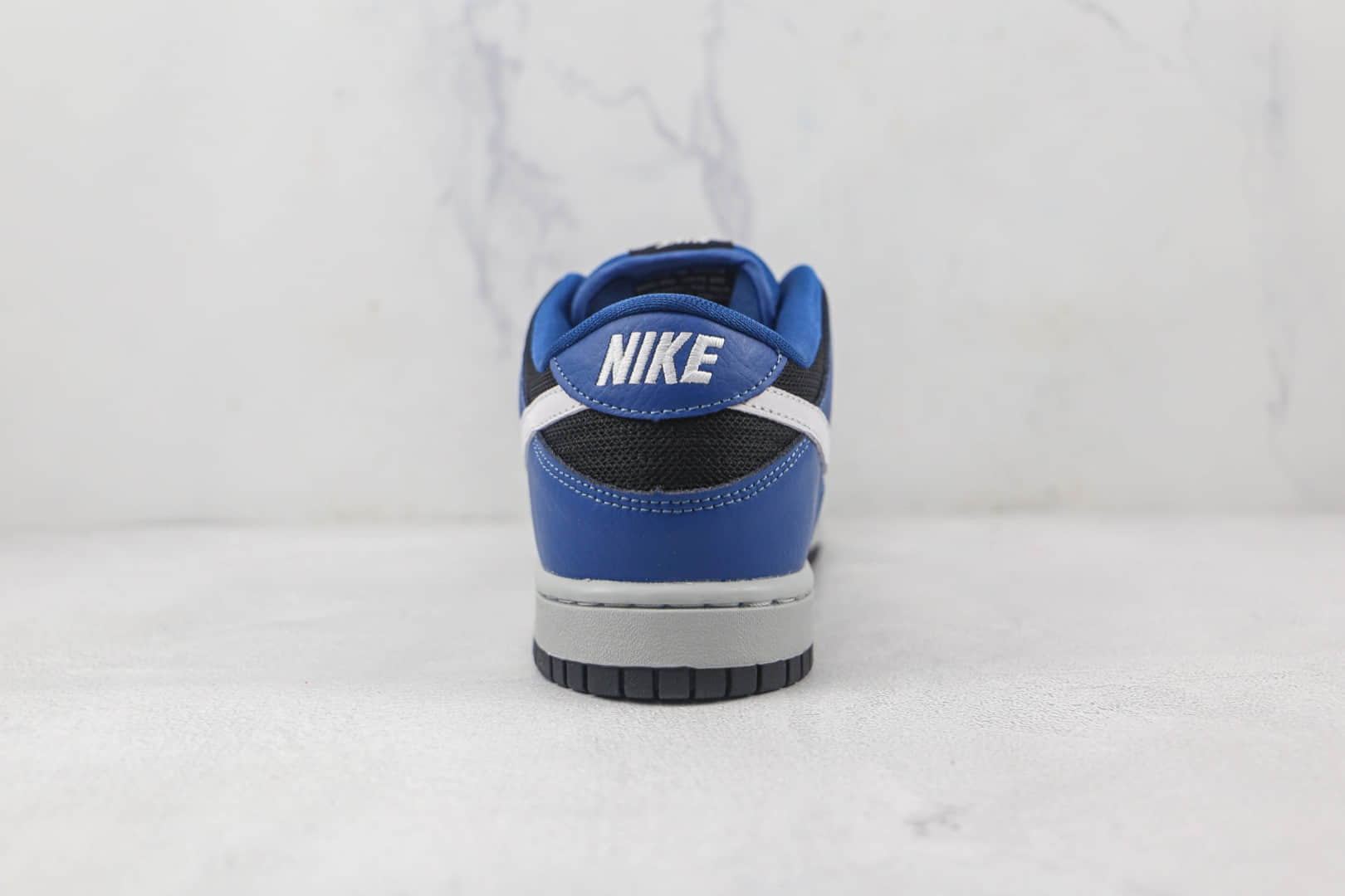 耐克Nike SB Dunk Low Warriors纯原版本低帮SB DUNK皇家蓝灰色绒面大学白勾板鞋内置气垫 货号：304292-013