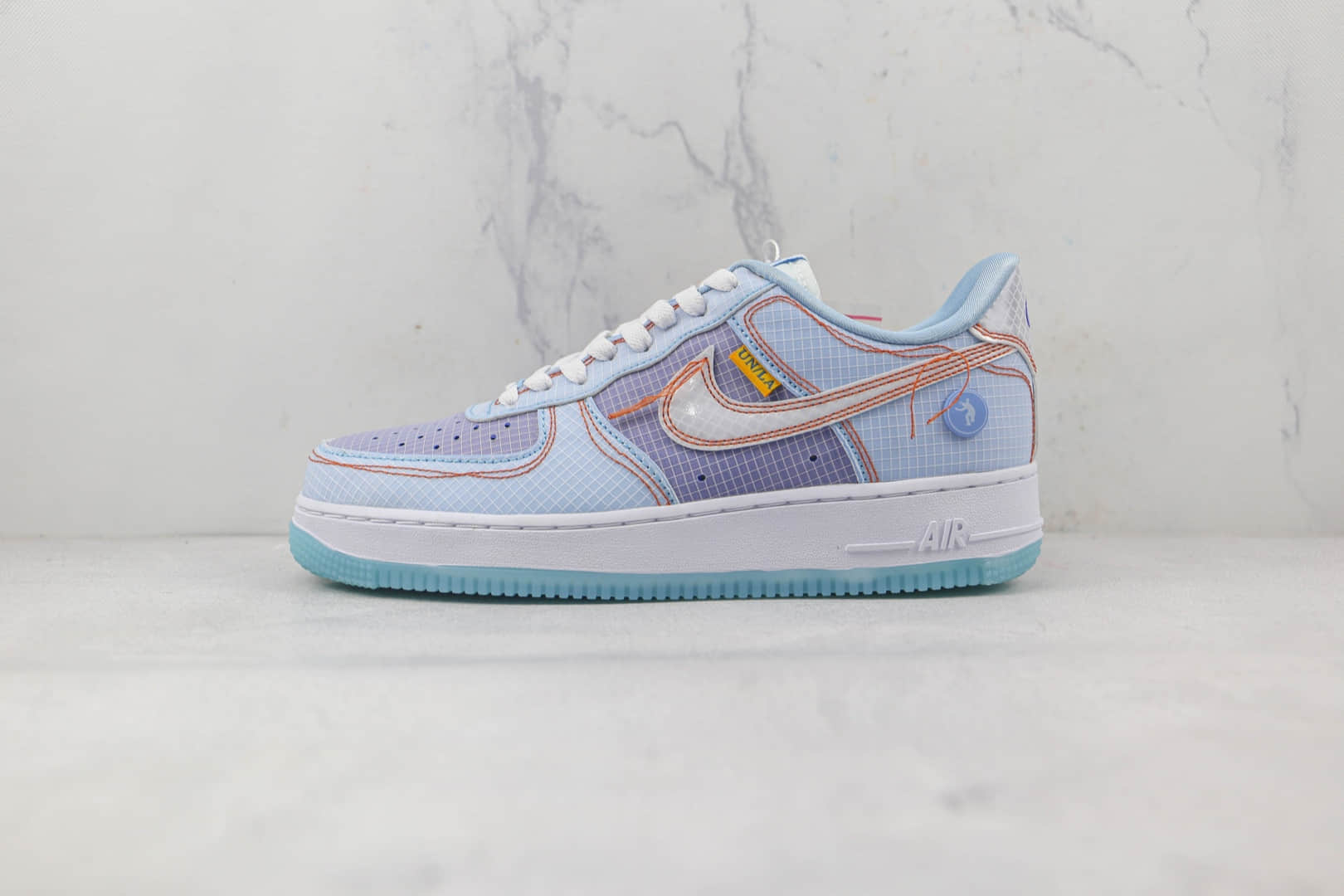 耐克Nike Air Force1纯原版本低帮空军一号浅蓝联名蓝缝线配色板鞋内置气垫 货号：CJ9649-400