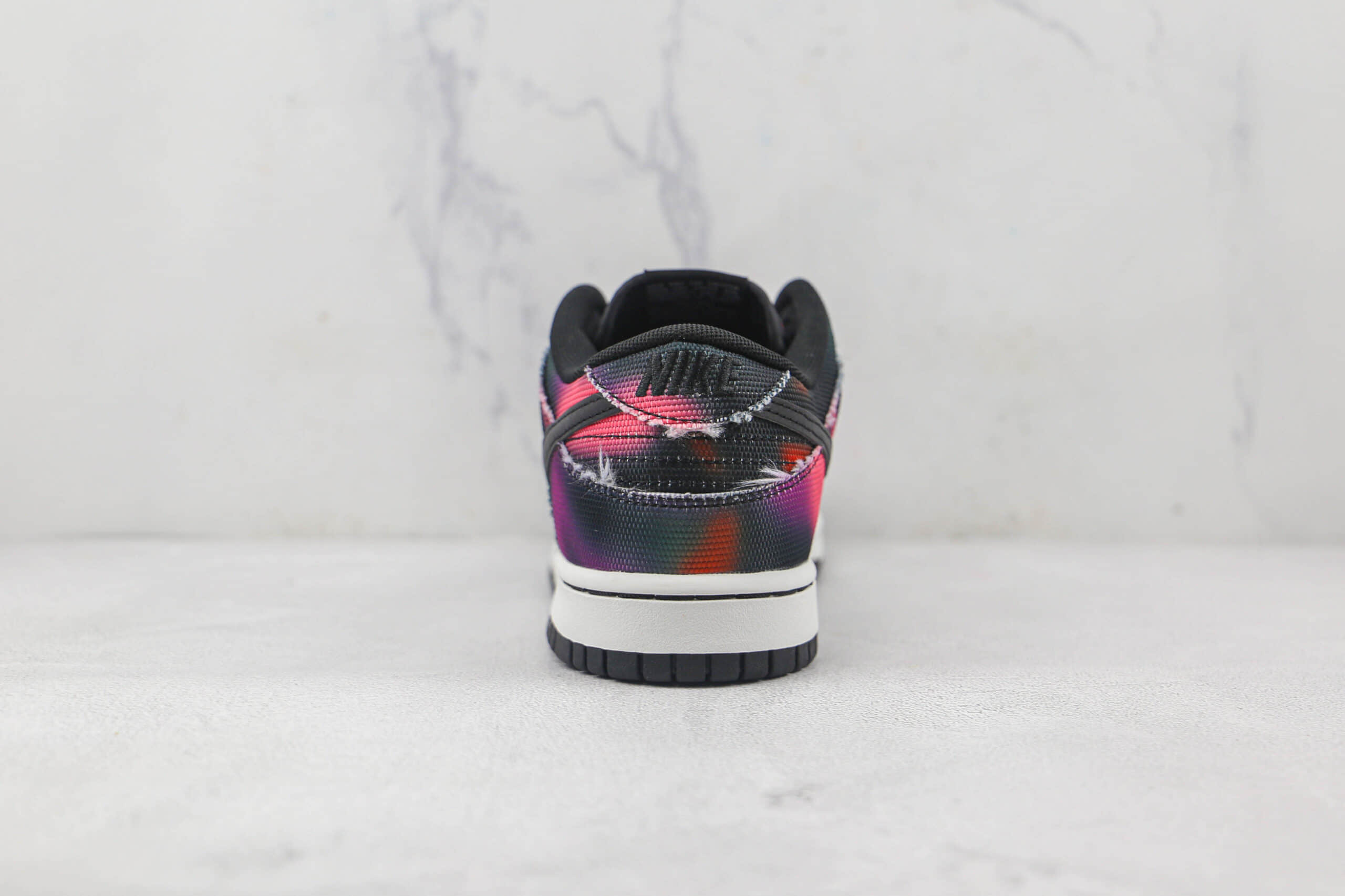 耐克Nike Dunk Low Graffiti低帮DUNK街头涂鸦黑紫扎染板鞋原盒原标 货号：DM0108-002