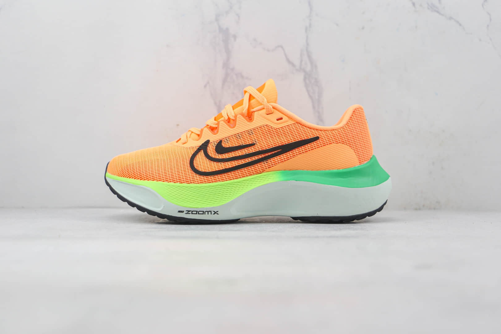 耐克Nike Zoom Fly 5纯原版本橘绿色碳板Fly5跑步鞋原楦头纸板打造 货号：DM8974-800