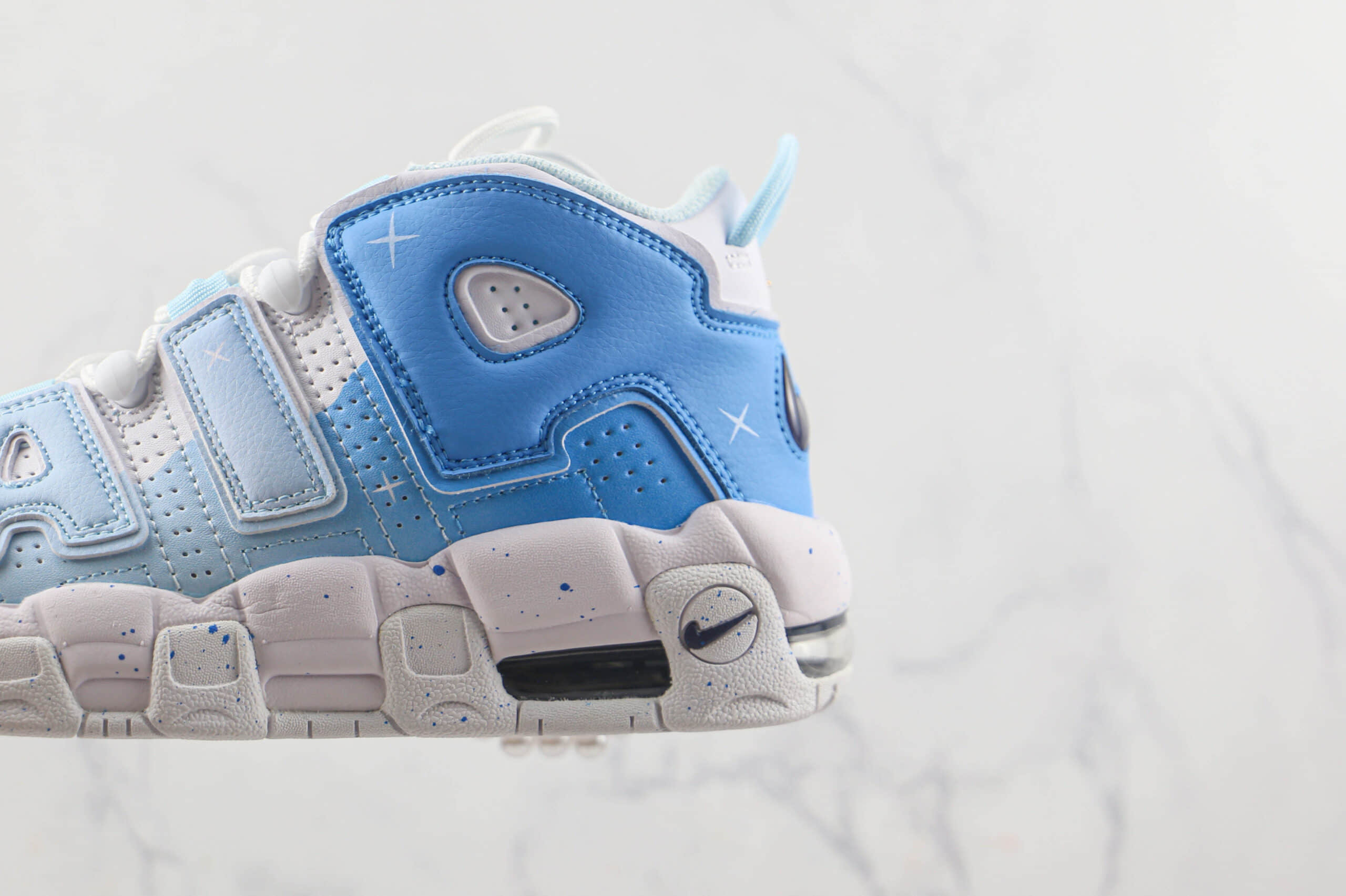 耐克Nike Air More Uptempo莆田纯原复刻版本皮蓬珍珠白蓝渐变篮球鞋原档案数据开发 货号：DH9719-100