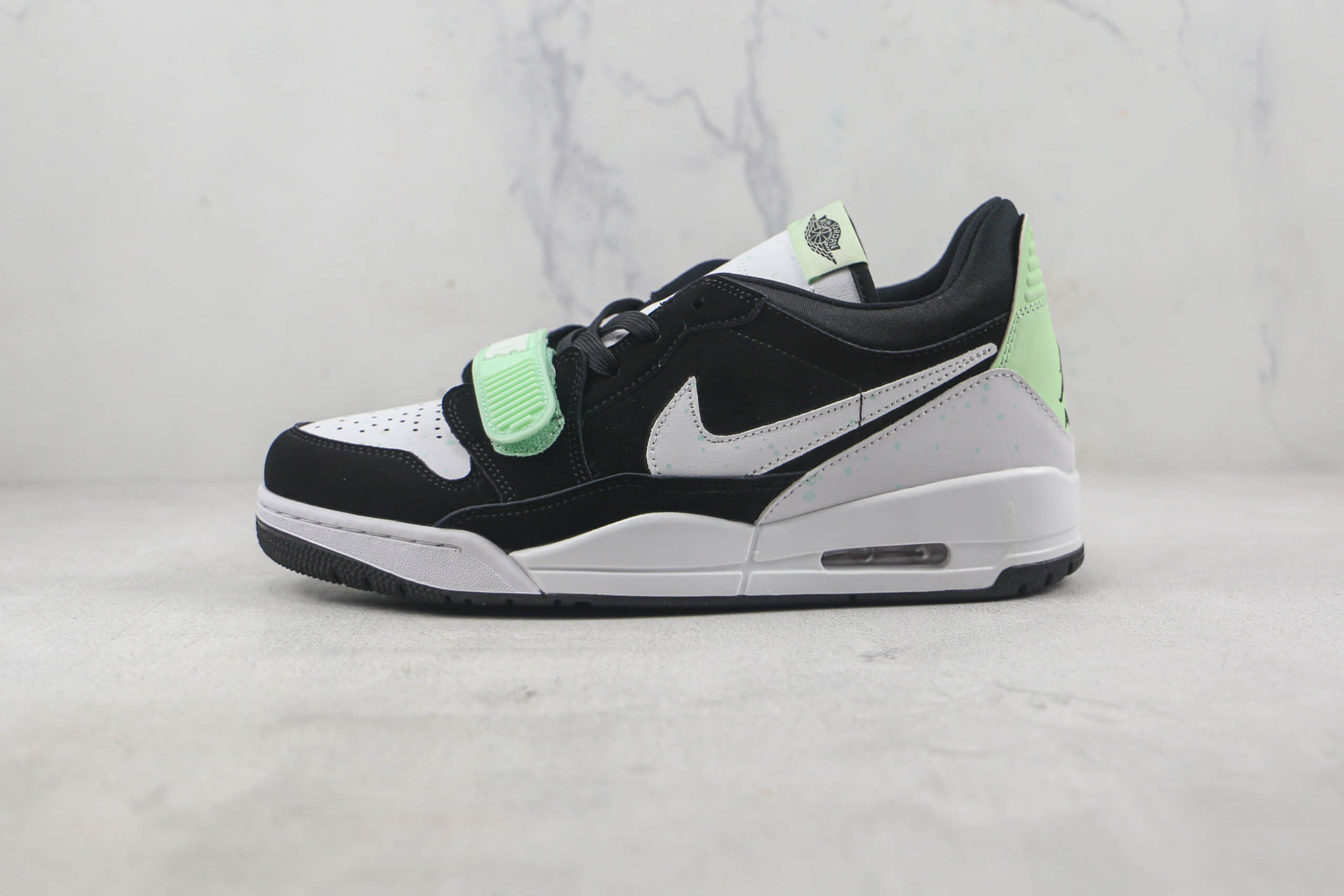 乔丹Air Jordan Legacy 312 low莆田纯原复刻版本AJ312夜光黑白绿配色板鞋原楦头纸板打造 货号：CJ5500-013
