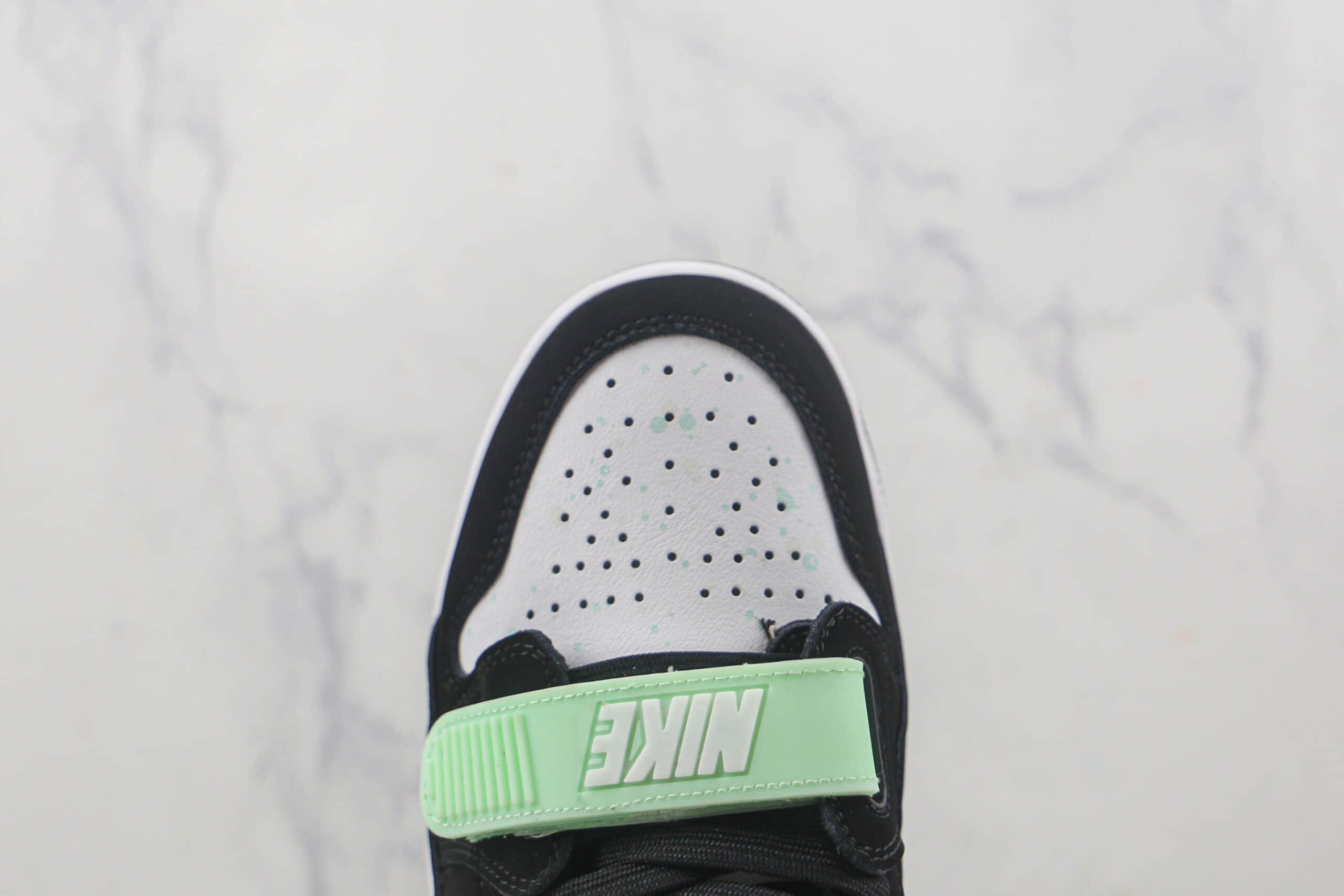 乔丹Air Jordan Legacy 312 low莆田纯原复刻版本AJ312夜光黑白绿配色板鞋原楦头纸板打造 货号：CJ5500-013