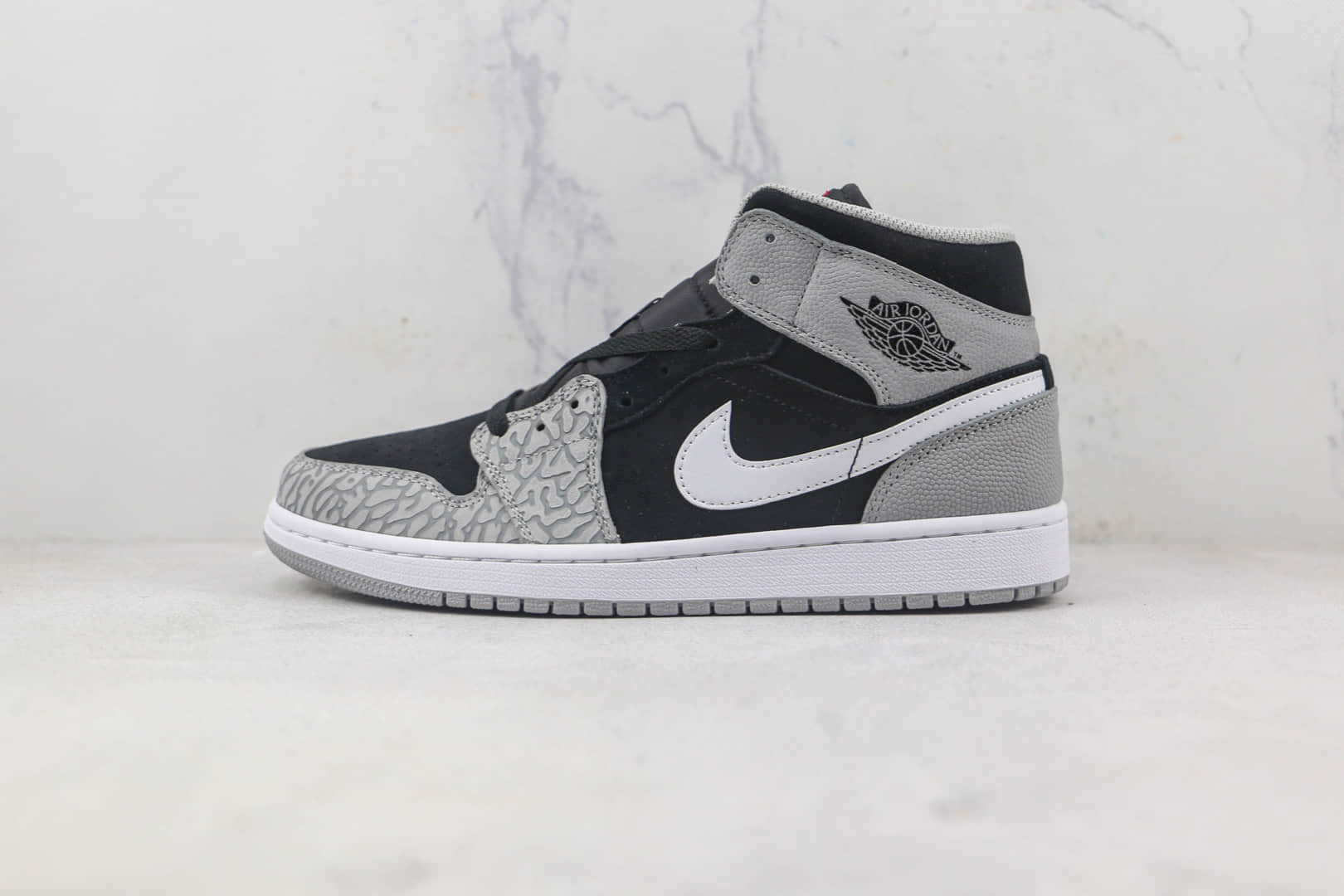 乔丹Air Jordan 1 Mid Elephant Toe莆田纯原复刻版本中帮AJ1黑灰爆裂纹板鞋原楦头纸板打造 货号：DM1200-016