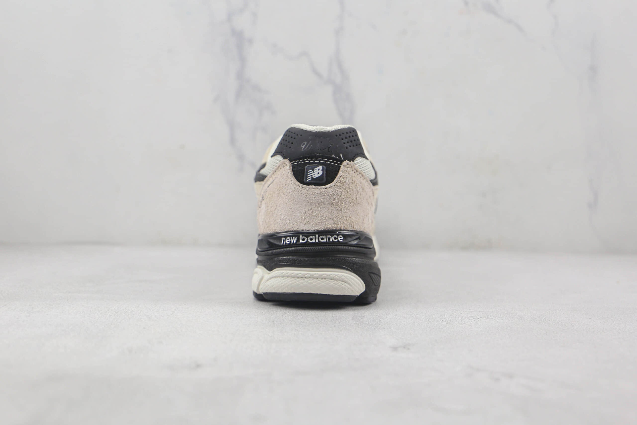 新百伦New Balance 990V4天花板纯原版本NB990V4碳板复古跑步鞋原档案数据开发 货号：M990AD3