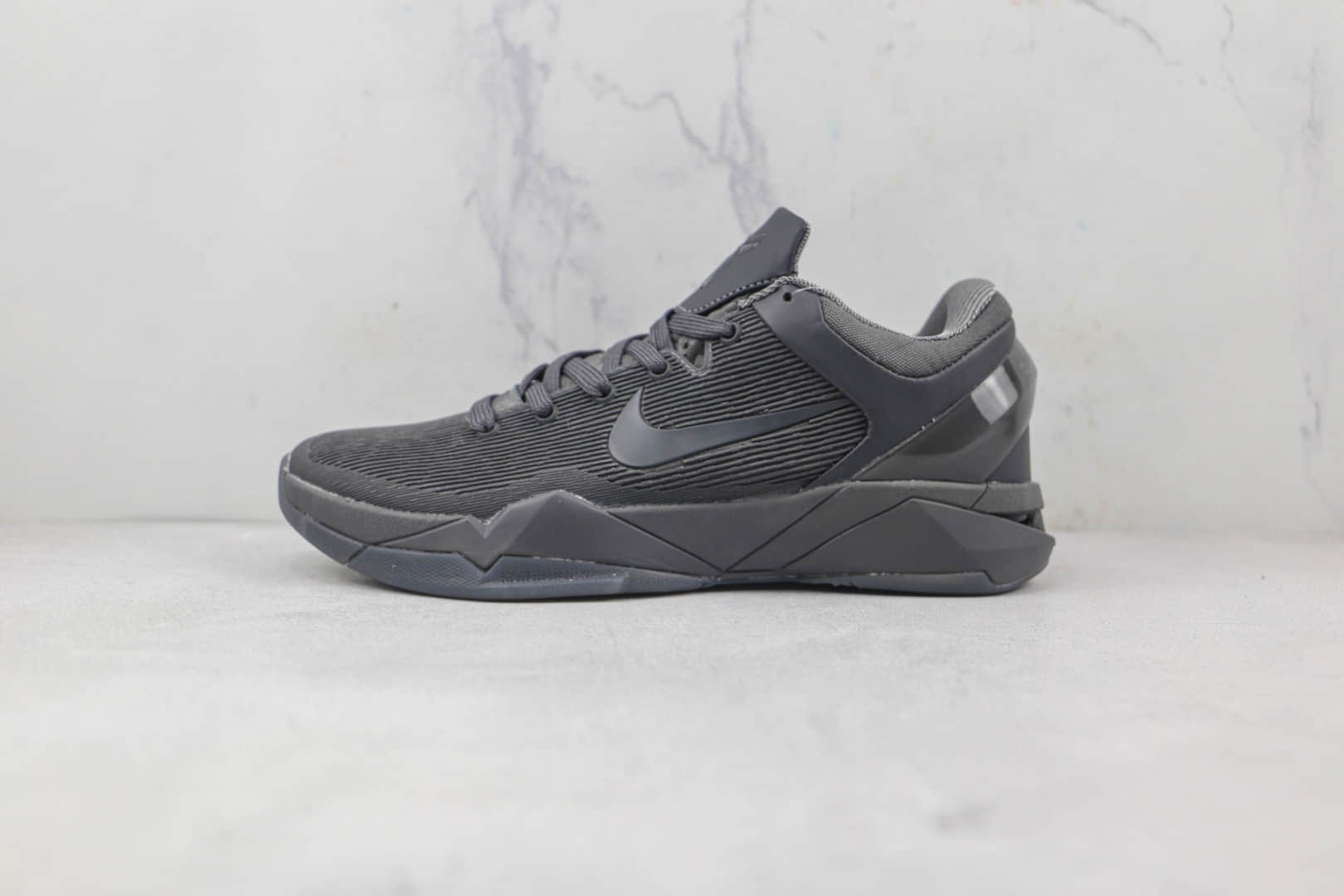 耐克Nike Zoom Kobe VII天花板纯原版本科比7代真碳加持水泥灰配色实战篮球鞋 货号：869460-442