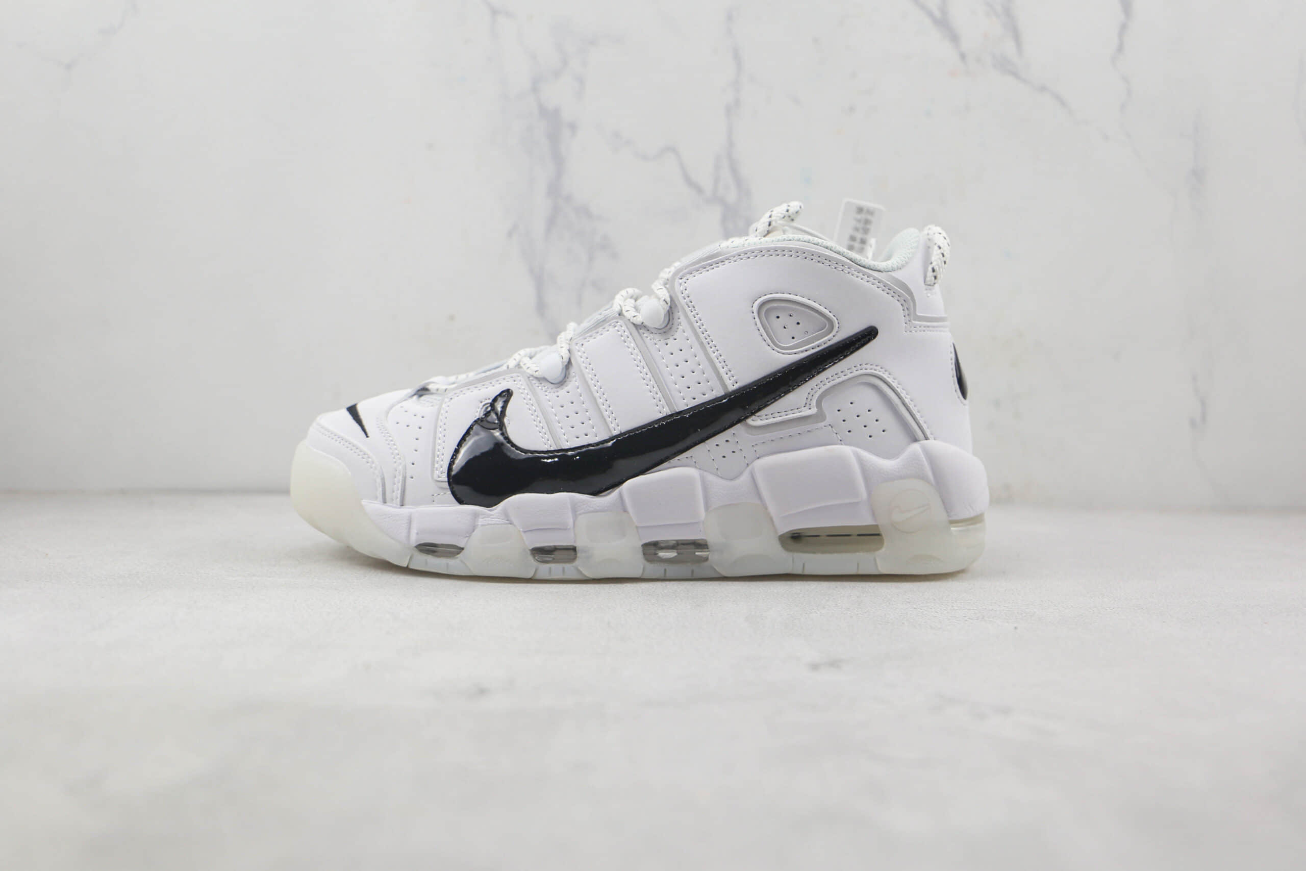 耐克Nike Air More Uptempo莆田天花板纯原版本皮蓬白黑钩篮球鞋原档案数据开发 货号：DQ5014-100