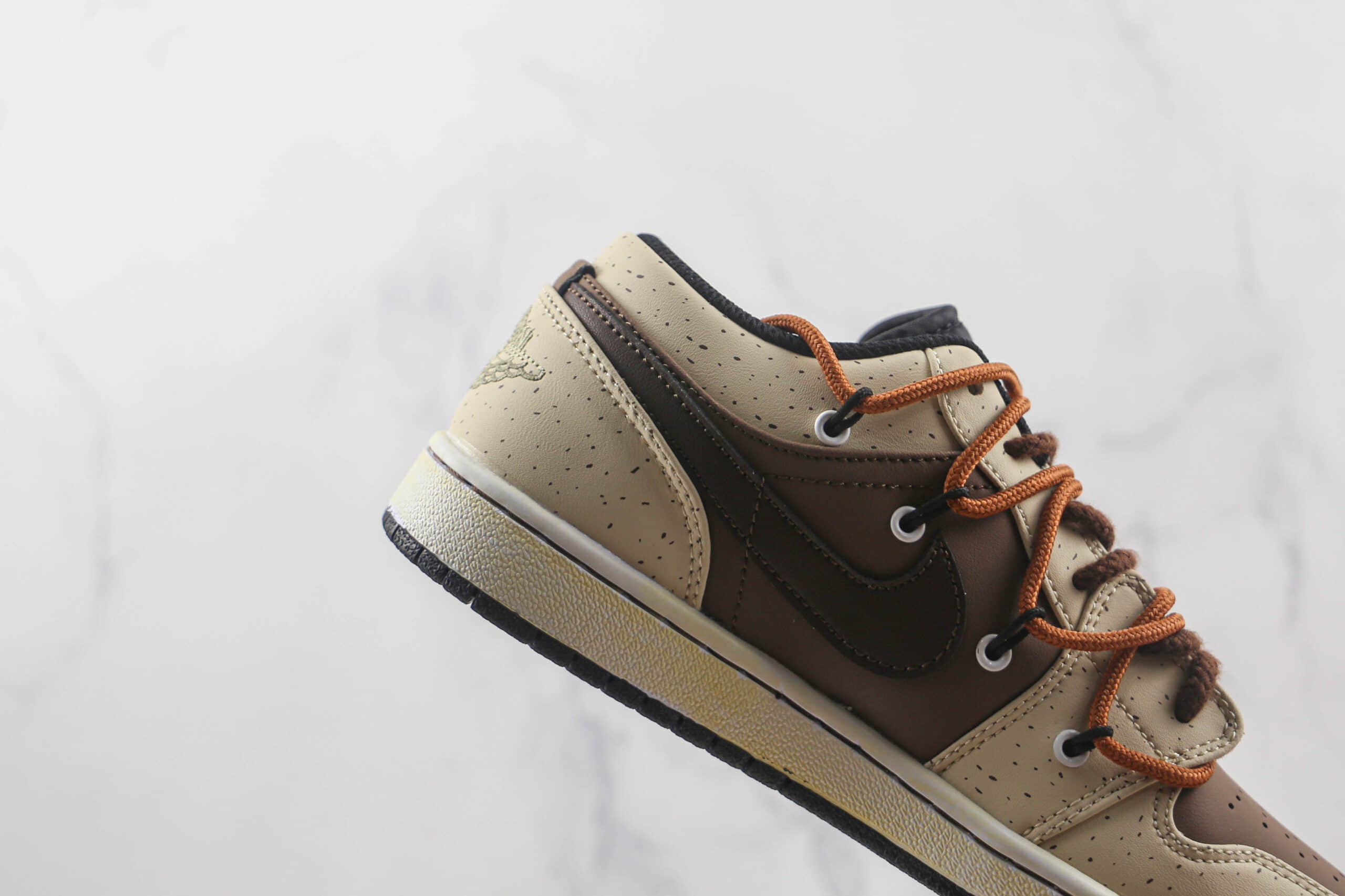 乔丹Air Jordan 1 Low莆田纯原复刻天花板AJ1米棕色抽绳款板鞋原楦头纸板打造 货号：DH9765-300