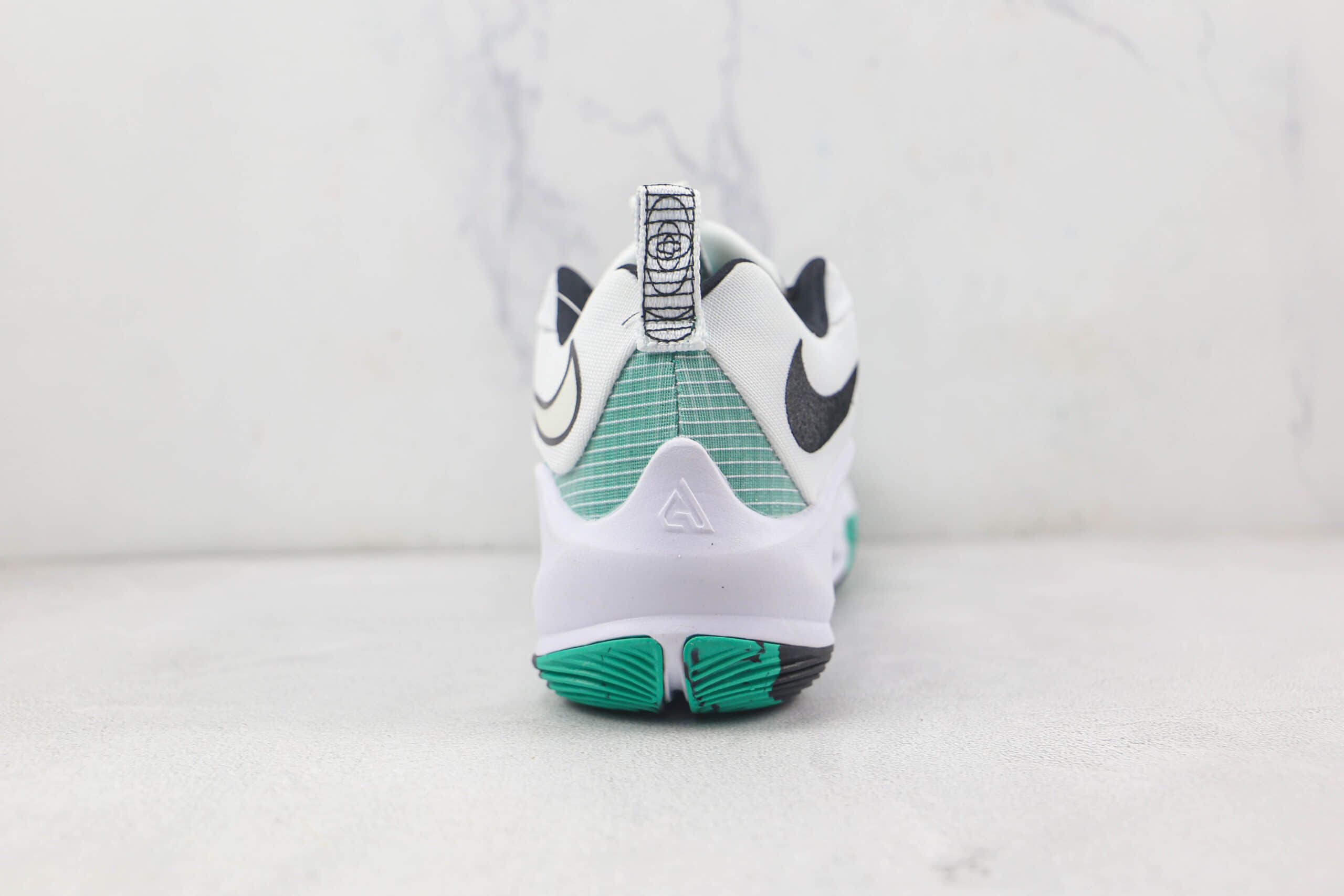 耐克Nike Zoom Freak 3 Project 34莆田纯原复刻字母哥3代实战篮球鞋原楦头纸板打造原盒原标 货号：DA0695-101
