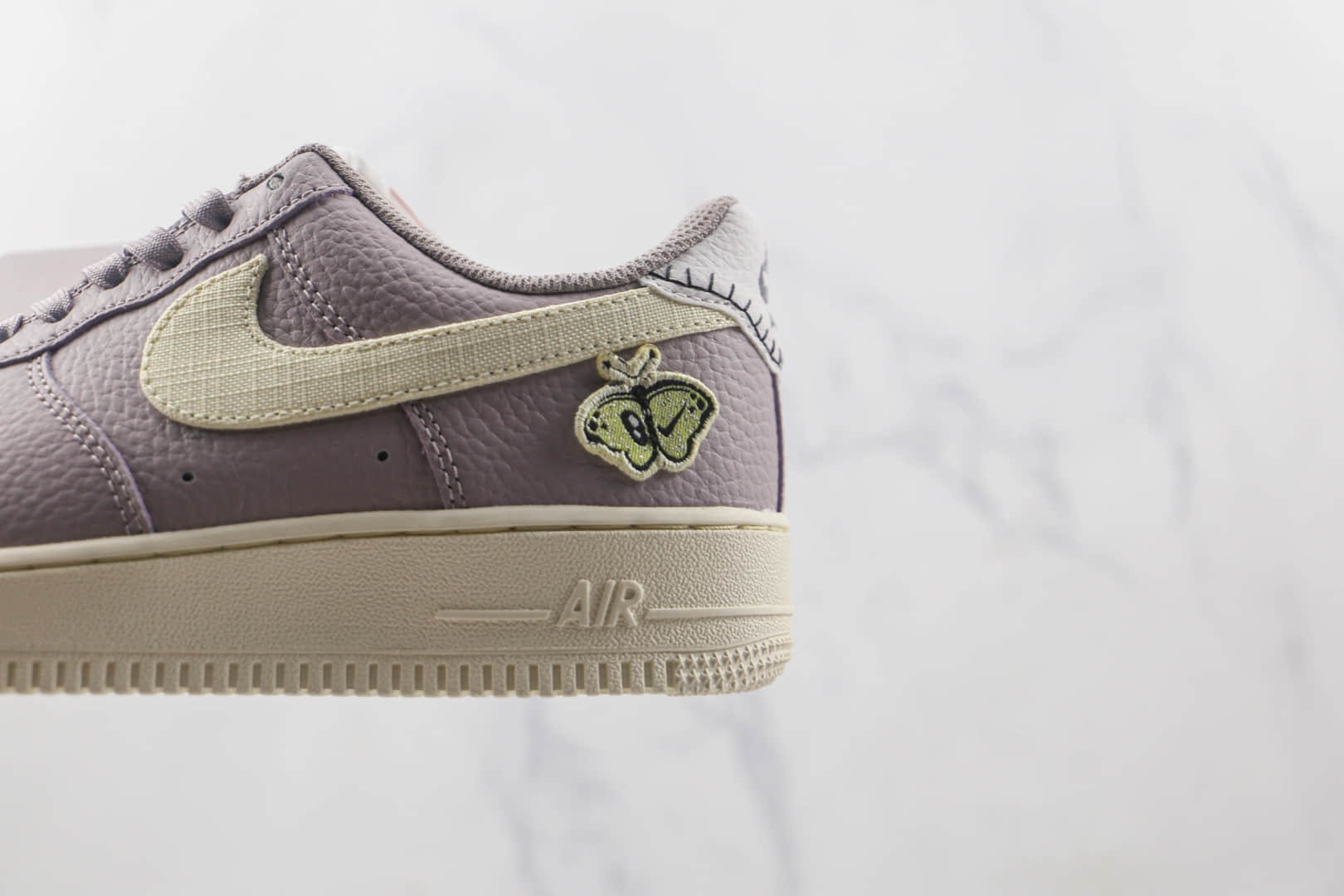 耐克Nike Air Force 1’07 Low莆田纯原复刻低帮空军一号香芋紫配色板鞋内置气垫 货号：DJ6378-500