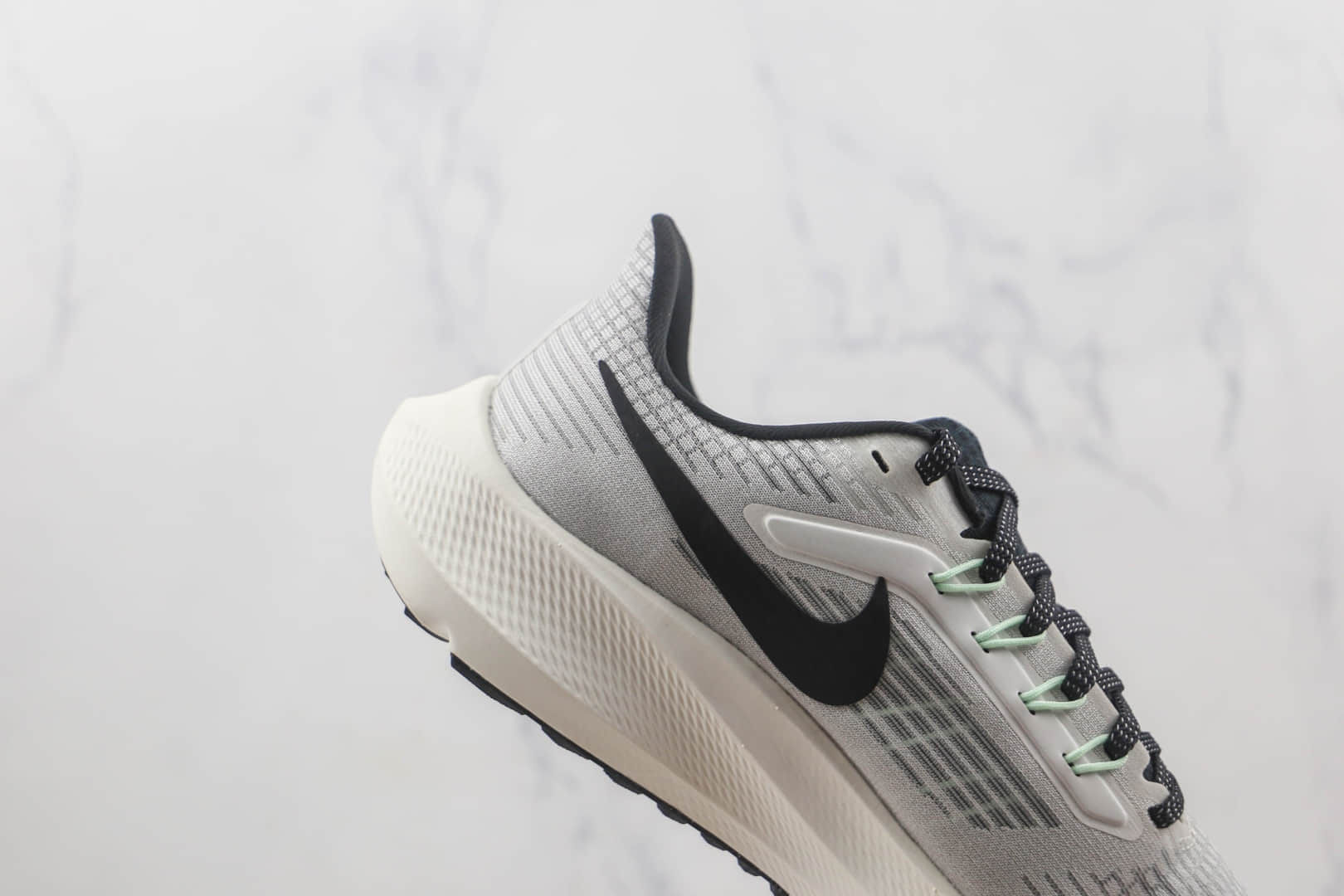 耐克Nike Zoom Pegasus 39莆田纯原复刻登月39代网面跑步鞋原档案数据开发 货号：DH4071-004