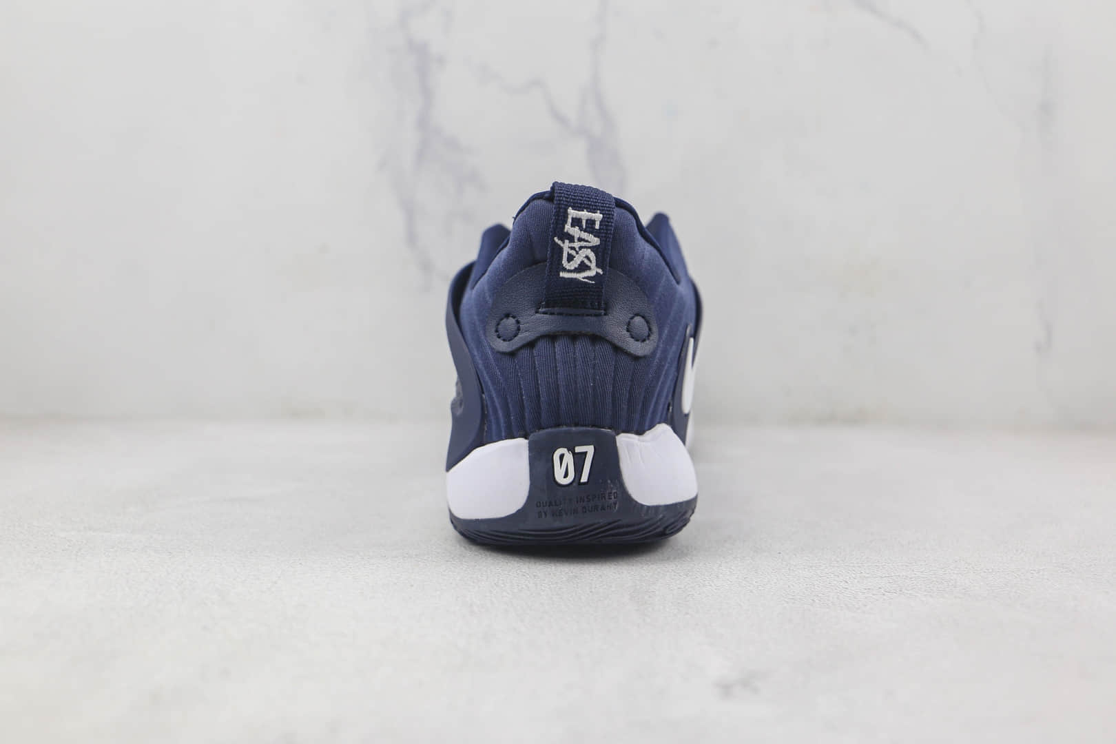 耐克Nike Zoom KD15莆田纯原复刻版本杜兰特15代黑白钩实战篮球鞋内置气垫原盒原标 货号：DO9826-400