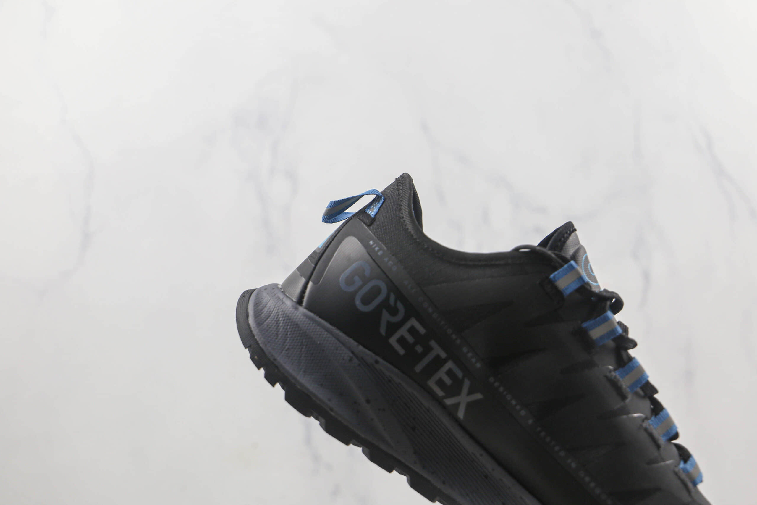 耐克Nike ACG Mountain Fly Low GTX SE莆田纯原版本ACG机能户外登山鞋原鞋开模一比一打造 货号：CW5924-001
