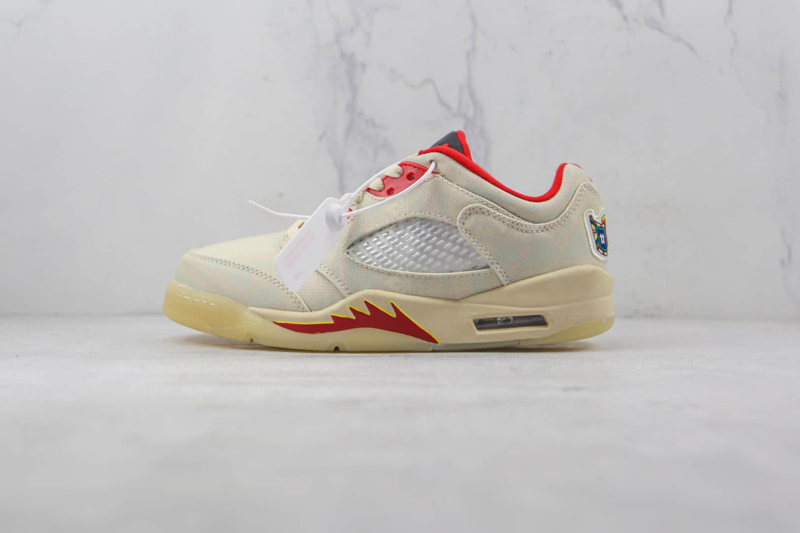 乔丹Air Jordan Retro 5 Low Chinese New Year莆田纯原天花板AJ5中国年白红撕撕乐篮球鞋原档案数据开发 货号：DD2240-100
