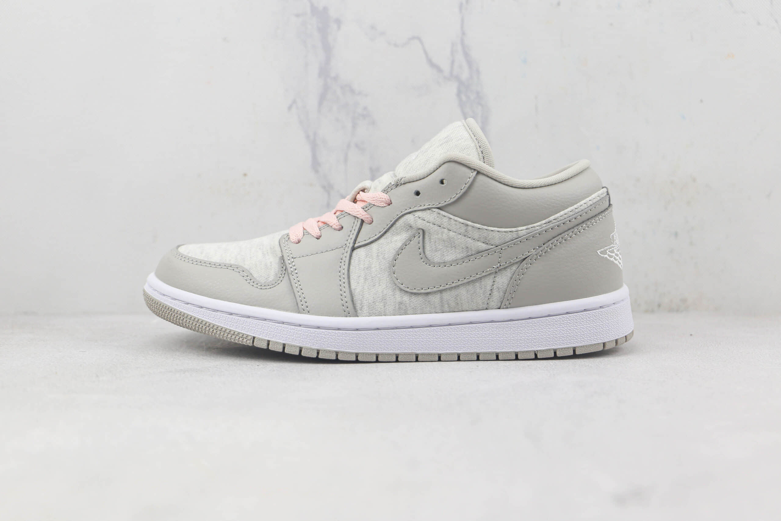 乔丹Air Jordan 1 Low Light Iron Ore莆田天花板AJ1灰白粉色板鞋原楦头纸板打造 货号：DQ6076-001