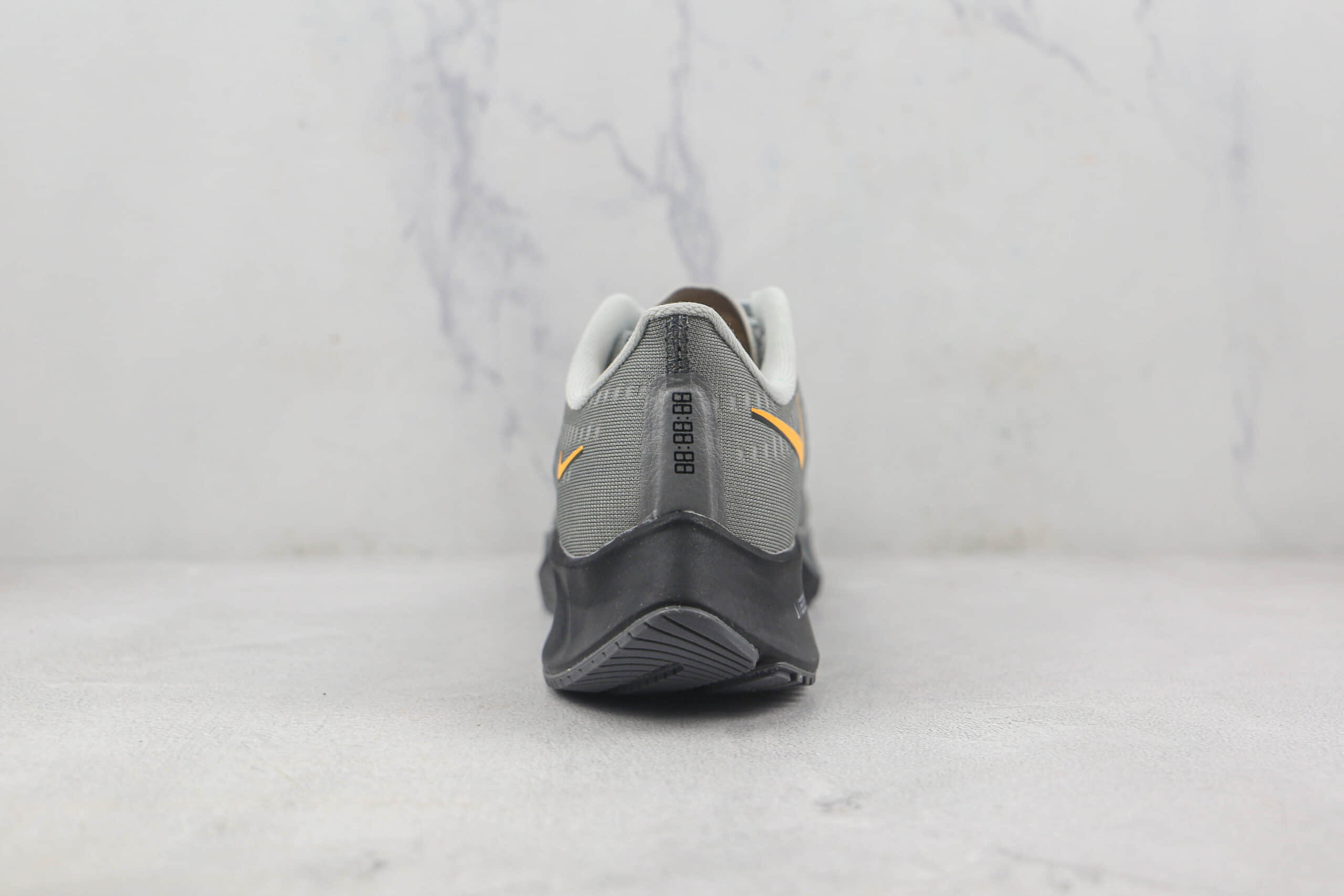 耐克NIKE AIR ZOOM PEGASUS 37X莆田纯原复刻版本登月37代灰黑色跑步鞋原楦头纸板打造 货号：DA4662-001