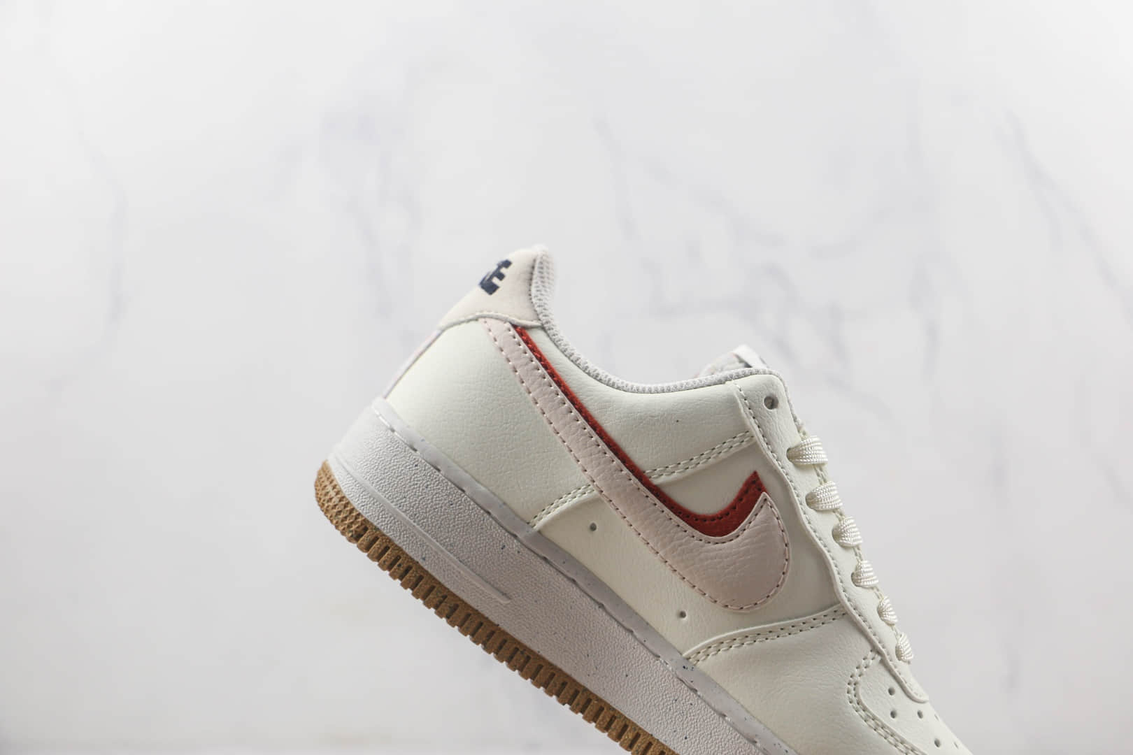 耐克Nike Air Force 1'07 Low莆田纯原复刻版本低帮空军一号板鞋内置气垫原盒原标 货号：DX6065-101