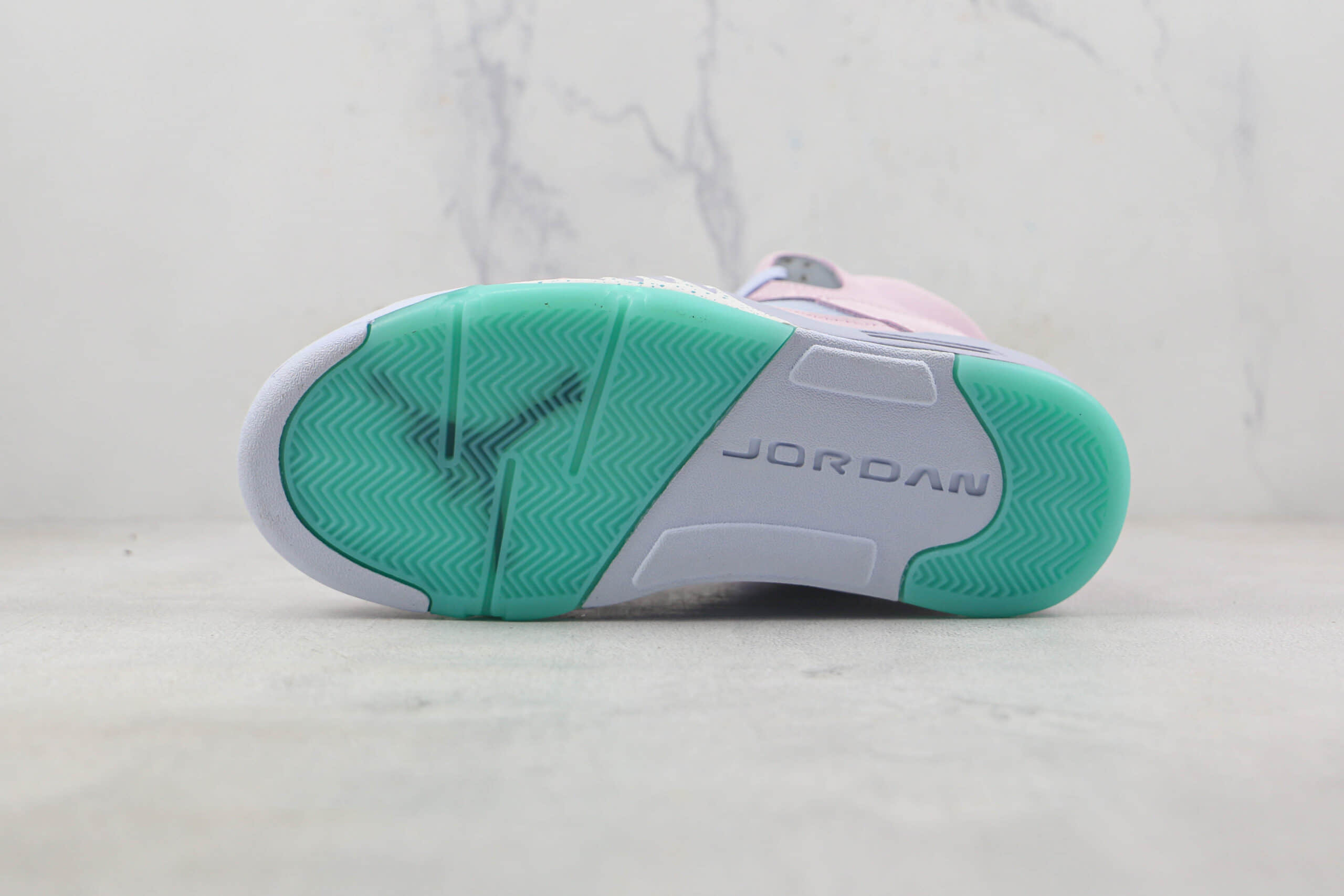 乔丹Air Jordan 5 Easter莆田纯原复刻版本AJ5粉绿复活节配色篮球鞋原楦头纸板打造 货号：DV0562-600