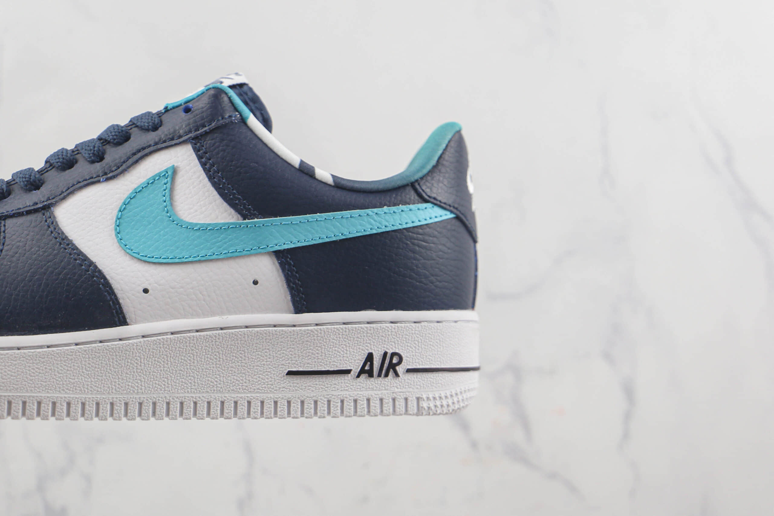 耐克Nike Air Force 1’07 Low莆田纯原复刻版本低帮空军一号藏蓝白配色板鞋内置气垫 货号：DM0109-400