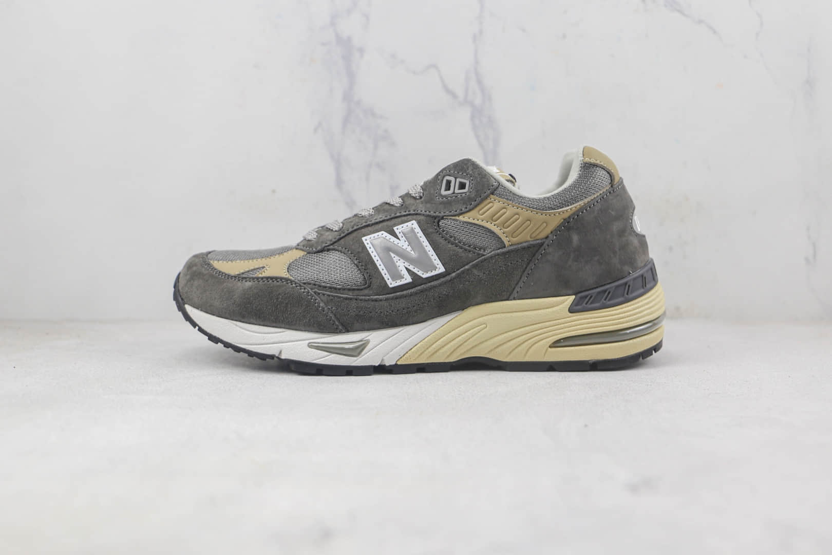 新百伦New Balance x Dover Street Market联名款莆田纯原复刻版本NB991麂皮鼠深灰色复古老爹鞋原盒原标 货号：M991DSM