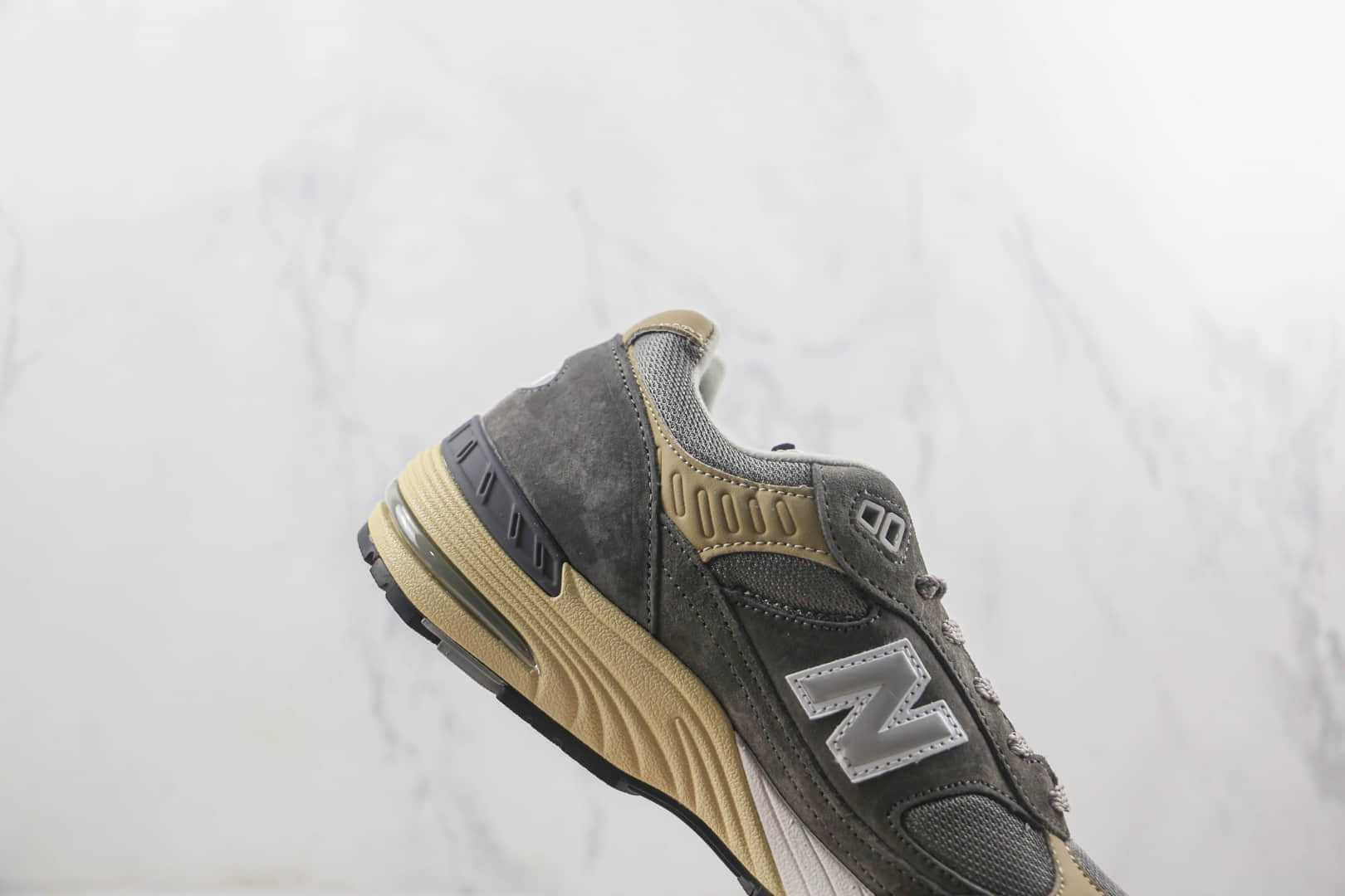 新百伦New Balance x Dover Street Market联名款莆田纯原复刻版本NB991麂皮鼠深灰色复古老爹鞋原盒原标 货号：M991DSM