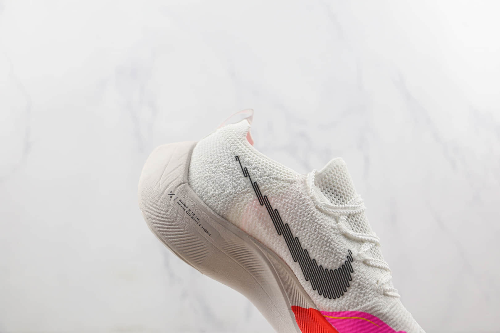 耐克Nike Air Zoom Alphafly NEXT%莆田纯原复刻版本next%马拉松白粉色慢跑鞋原盒原标 货号：DJ5457-100