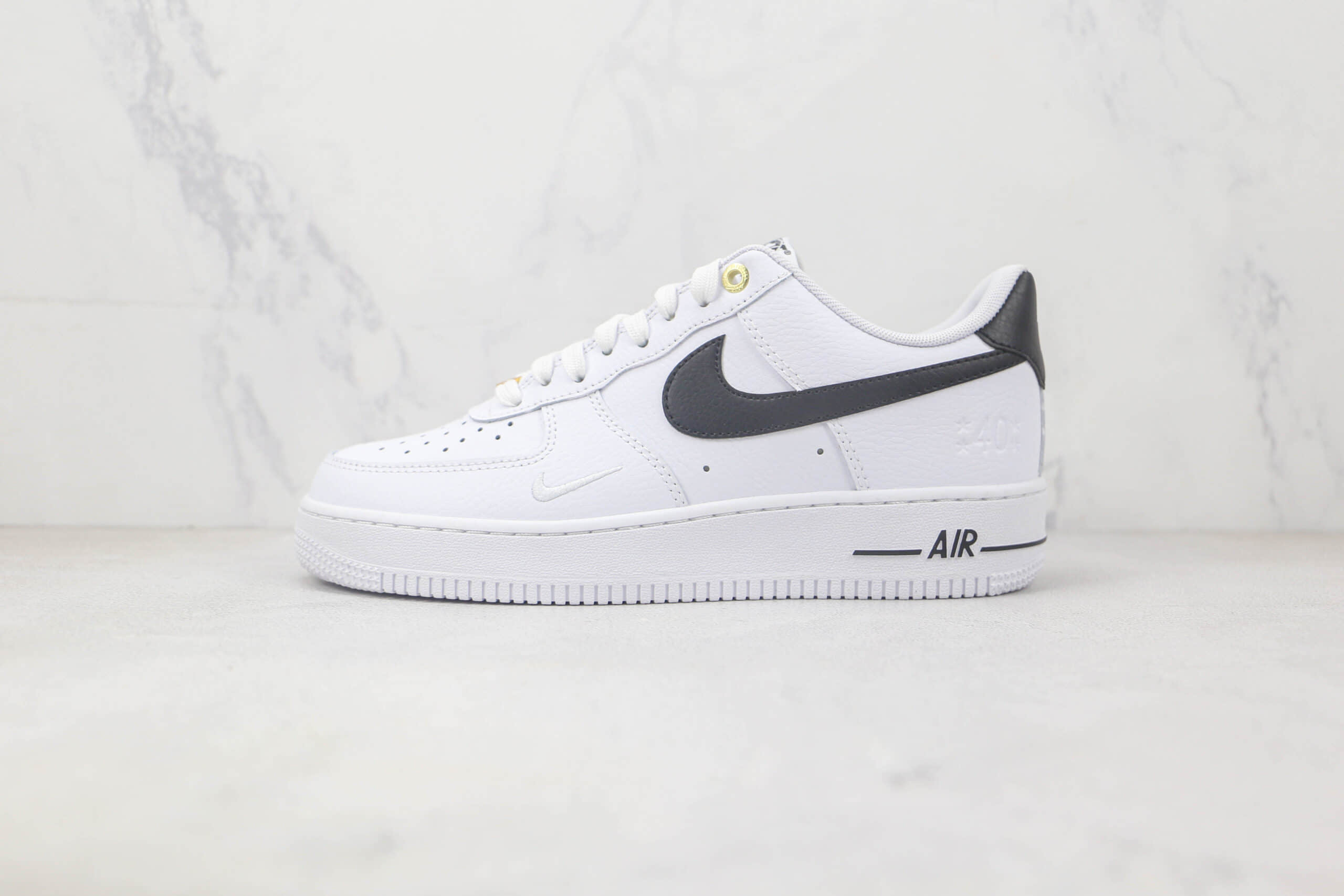 耐克Nike Air Force 1 Low 07莆田纯原复刻版本低帮空军一号黑银色板鞋内置气垫原盒原标 货号：DQ7658-100