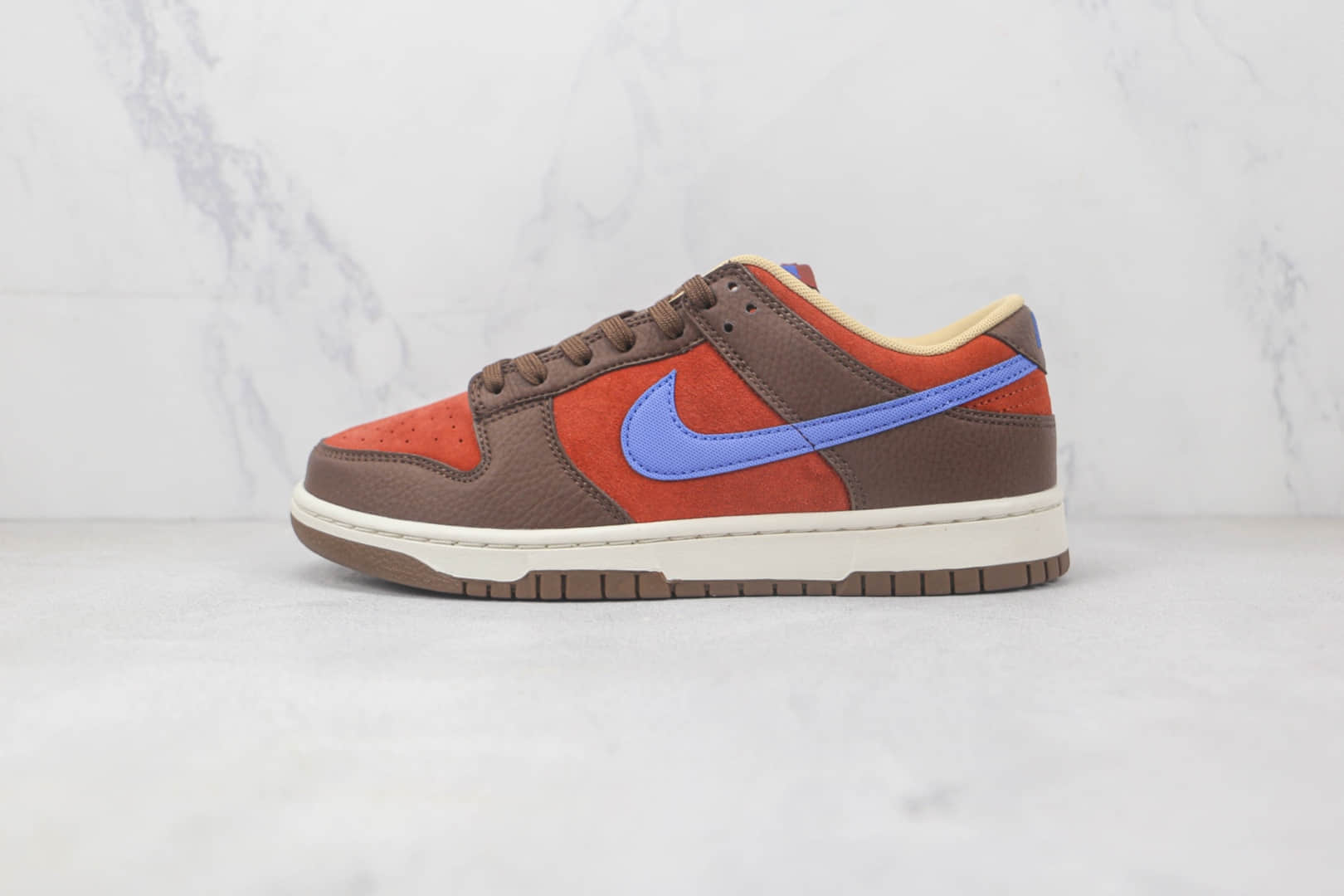 耐克Nike SB Dunk Low Dunk莆田天花板低帮SB DUNK棕橙蓝勾配色板鞋内置气垫原盒原标 货号：DR9704-200