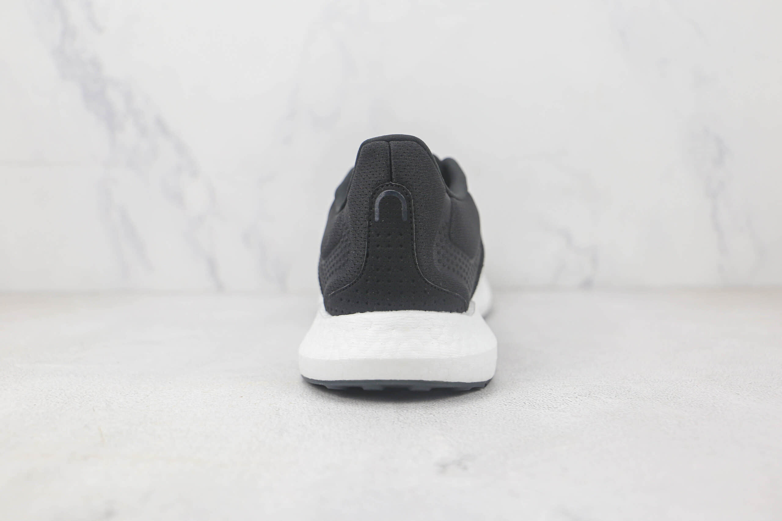 阿迪达斯Adidas Pure BOOST LTD莆田纯原复刻版本爆米花黑白色跑鞋原楦头纸板打造 货号：GW4832