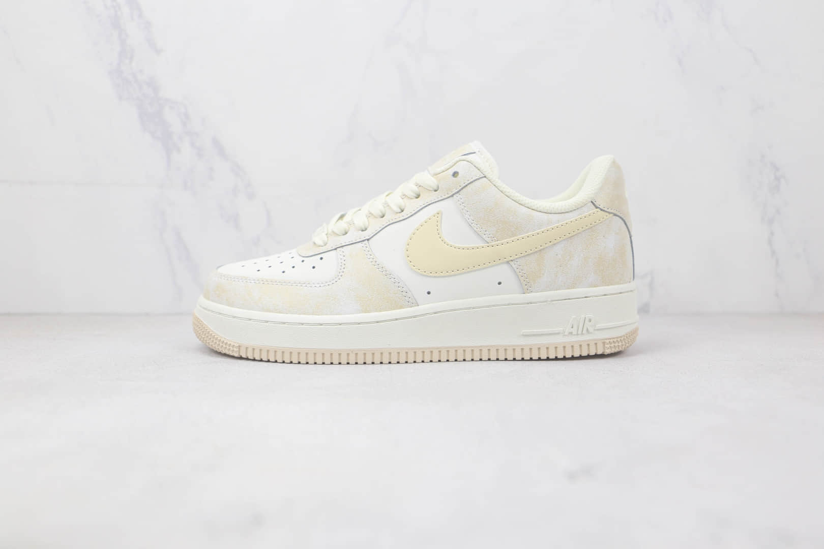 耐克Nike Air Force 1’07莆田天花板复刻版本低帮空军一号AF1岩石杏色板鞋原楦原纸板 货号：KP6936-669