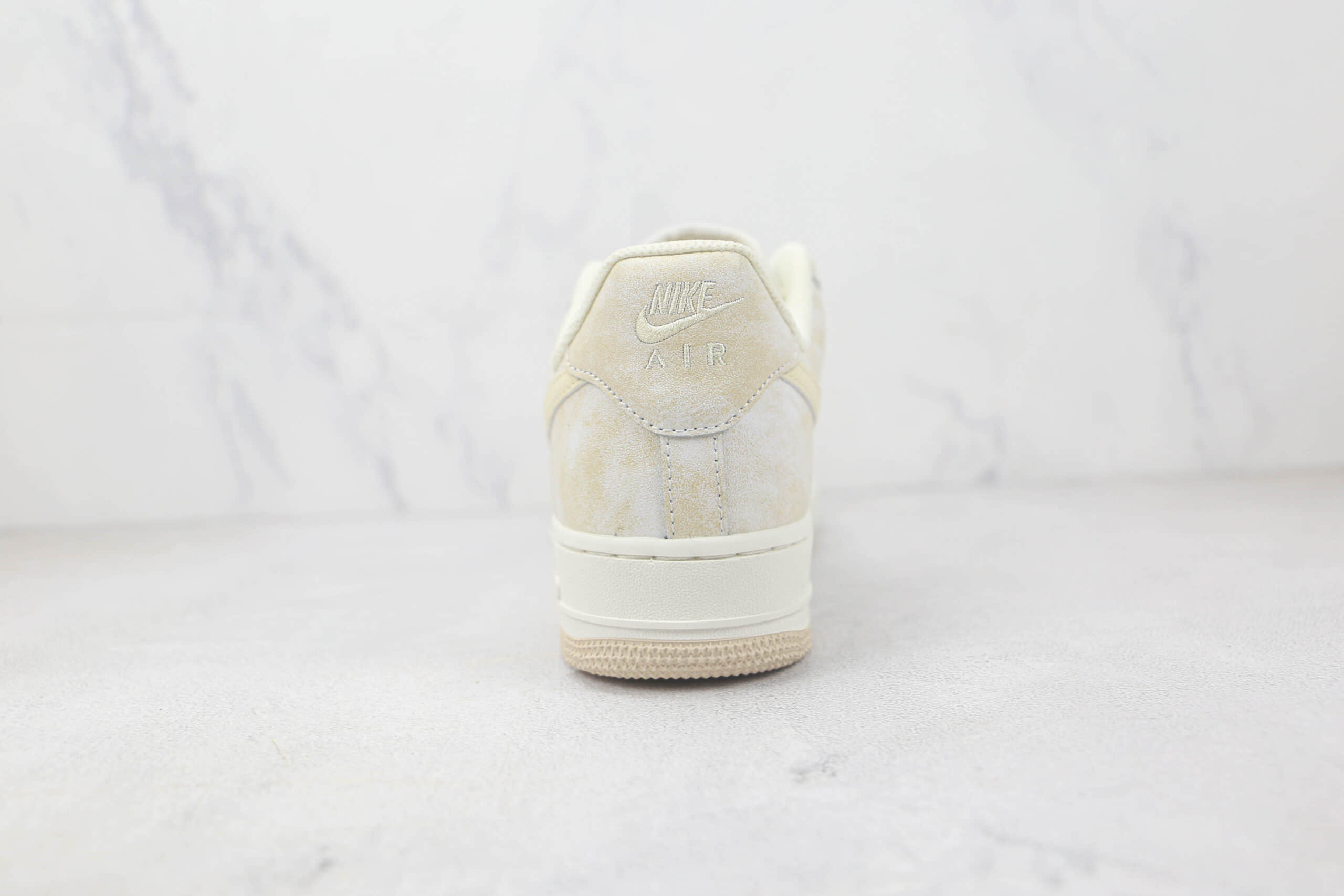 耐克Nike Air Force 1’07莆田天花板复刻版本低帮空军一号AF1岩石杏色板鞋原楦原纸板 货号：KP6936-669