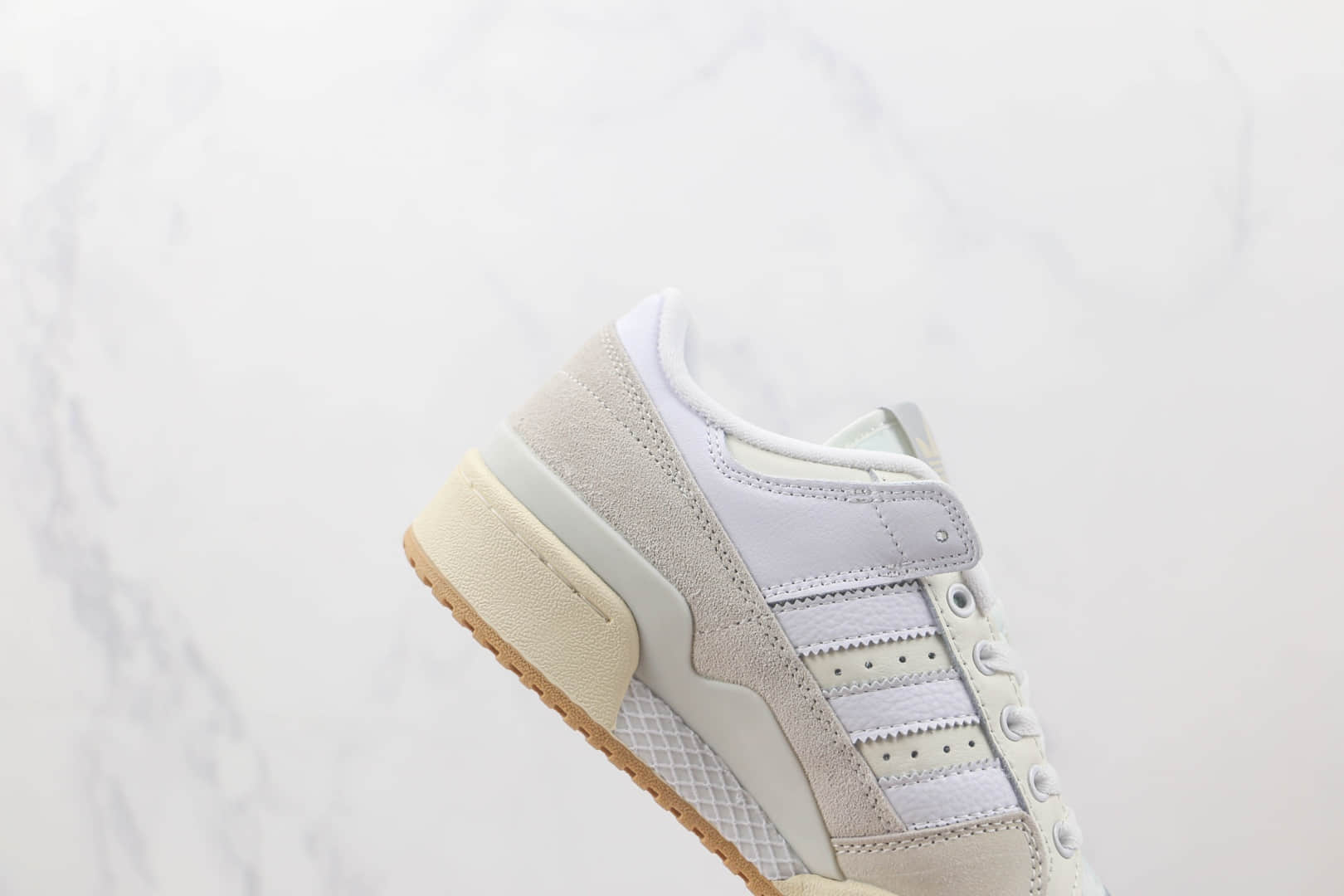 阿迪达斯Adidas Originals Forum 84 Low纯原版本米色Forum84复古板鞋 阿迪达斯Forum84复古球鞋 货号：FY7998