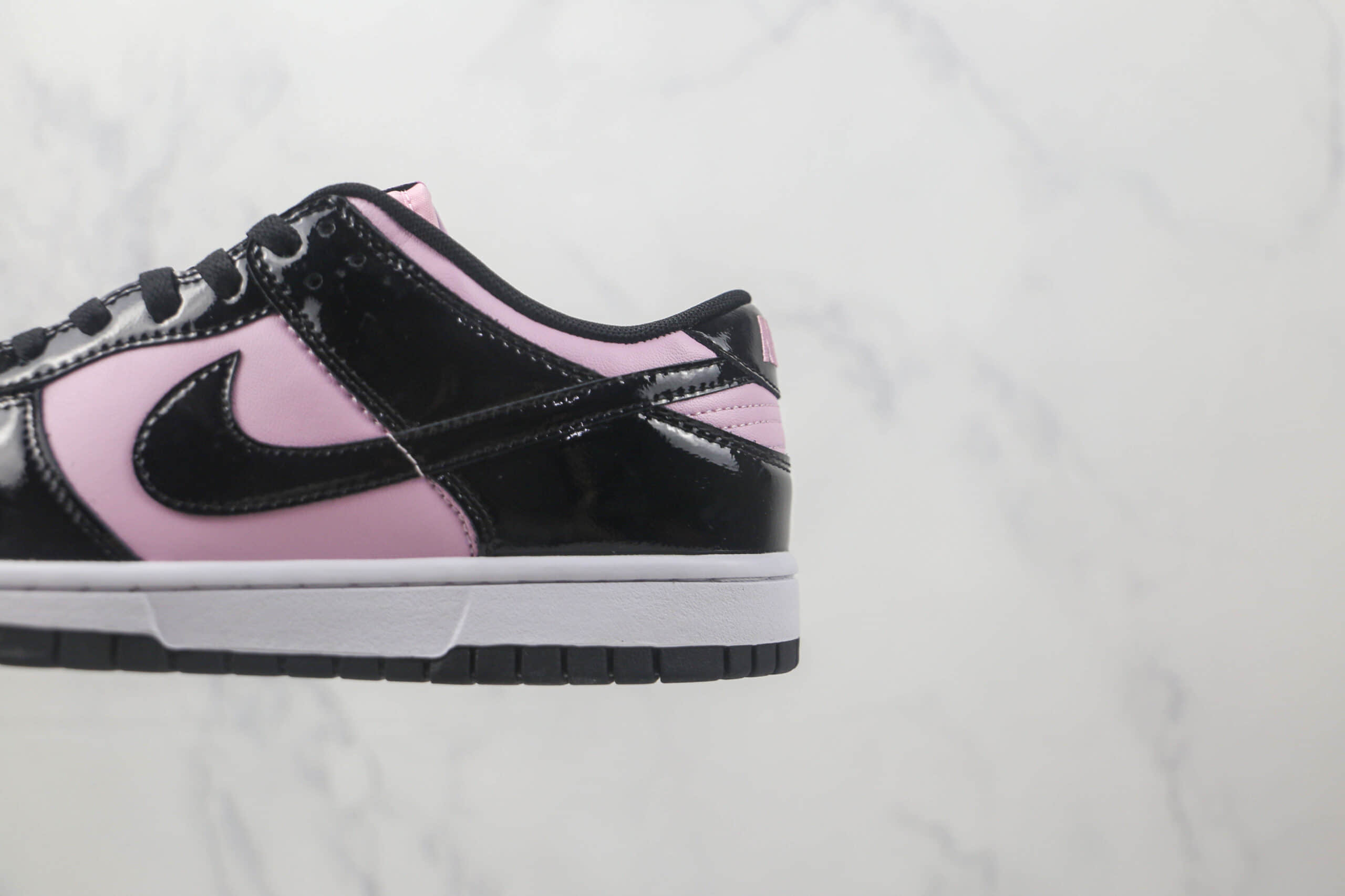 耐克Nike Dunk Low Pink Black莆田纯原复刻版本低帮SB DUNK黑粉色板鞋原档案数据开发 货号：DJ9955-600