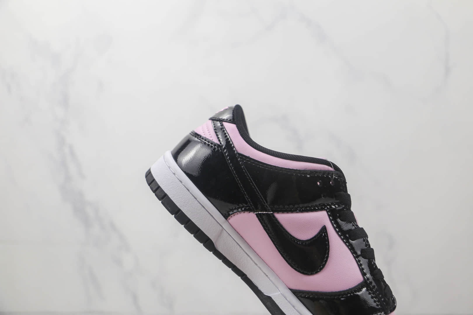 耐克Nike Dunk Low Pink Black莆田纯原复刻版本低帮SB DUNK黑粉色板鞋原档案数据开发 货号：DJ9955-600